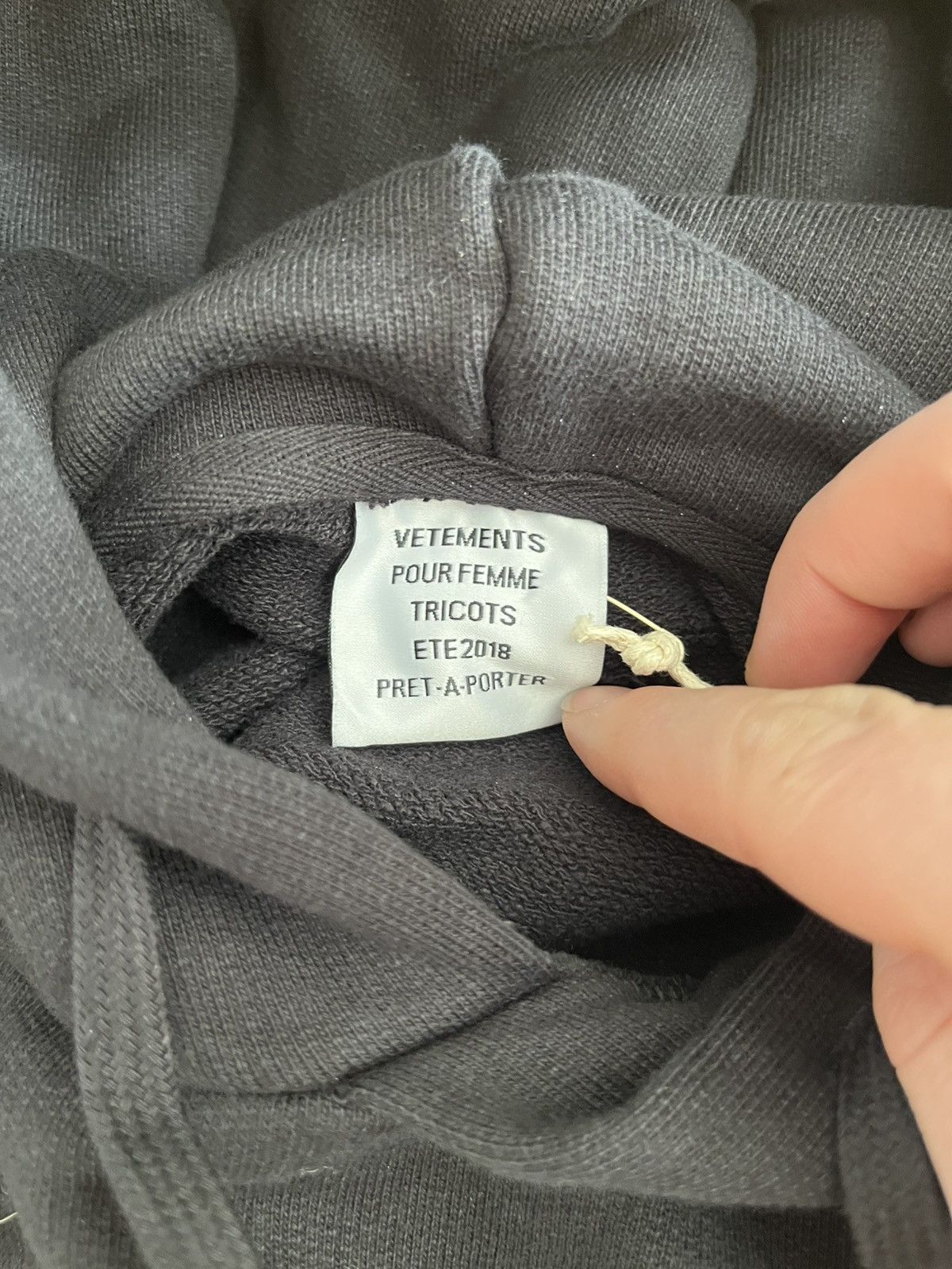 Vetements NWT - Vetements Demna Era Washtag Strips Hoodie Size US M / EU 48-50 / 2 - 8 Thumbnail
