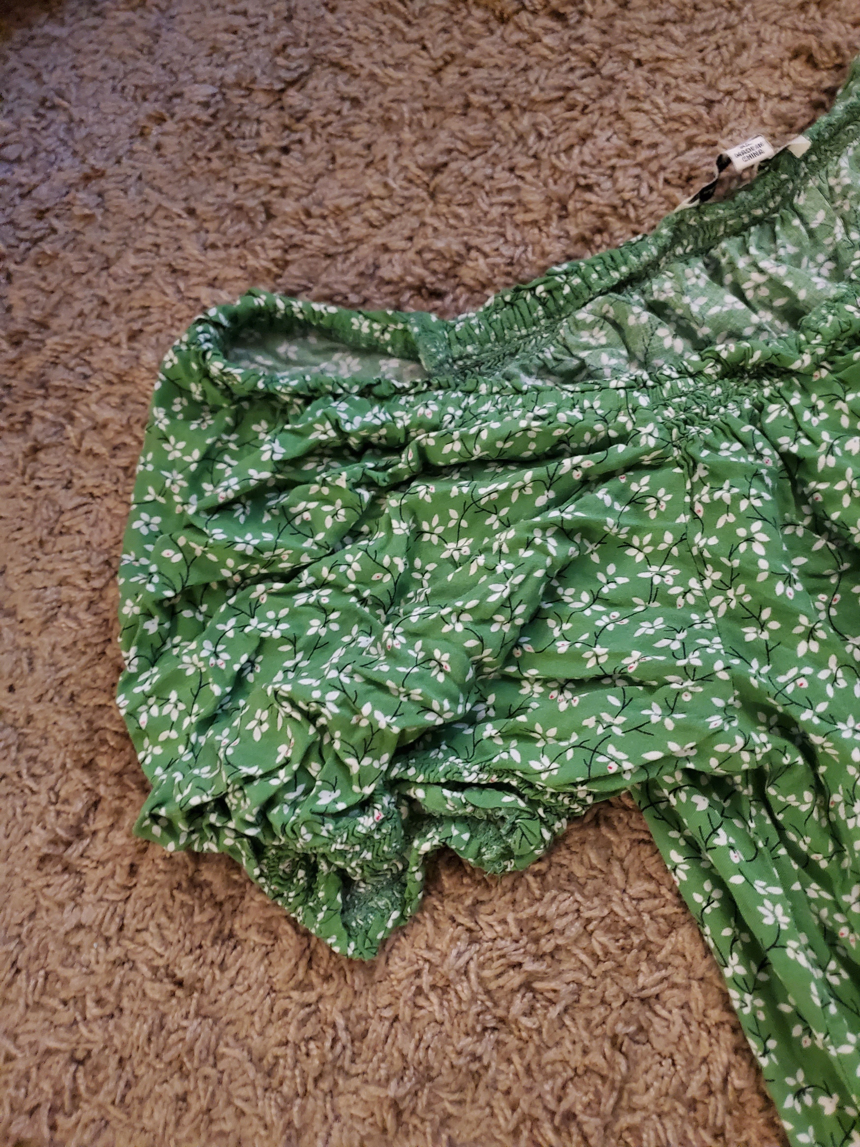 Other California bay co green mini sundress w/ white flowers Size XL / US 12-14 / IT 48-50 - 3 Thumbnail
