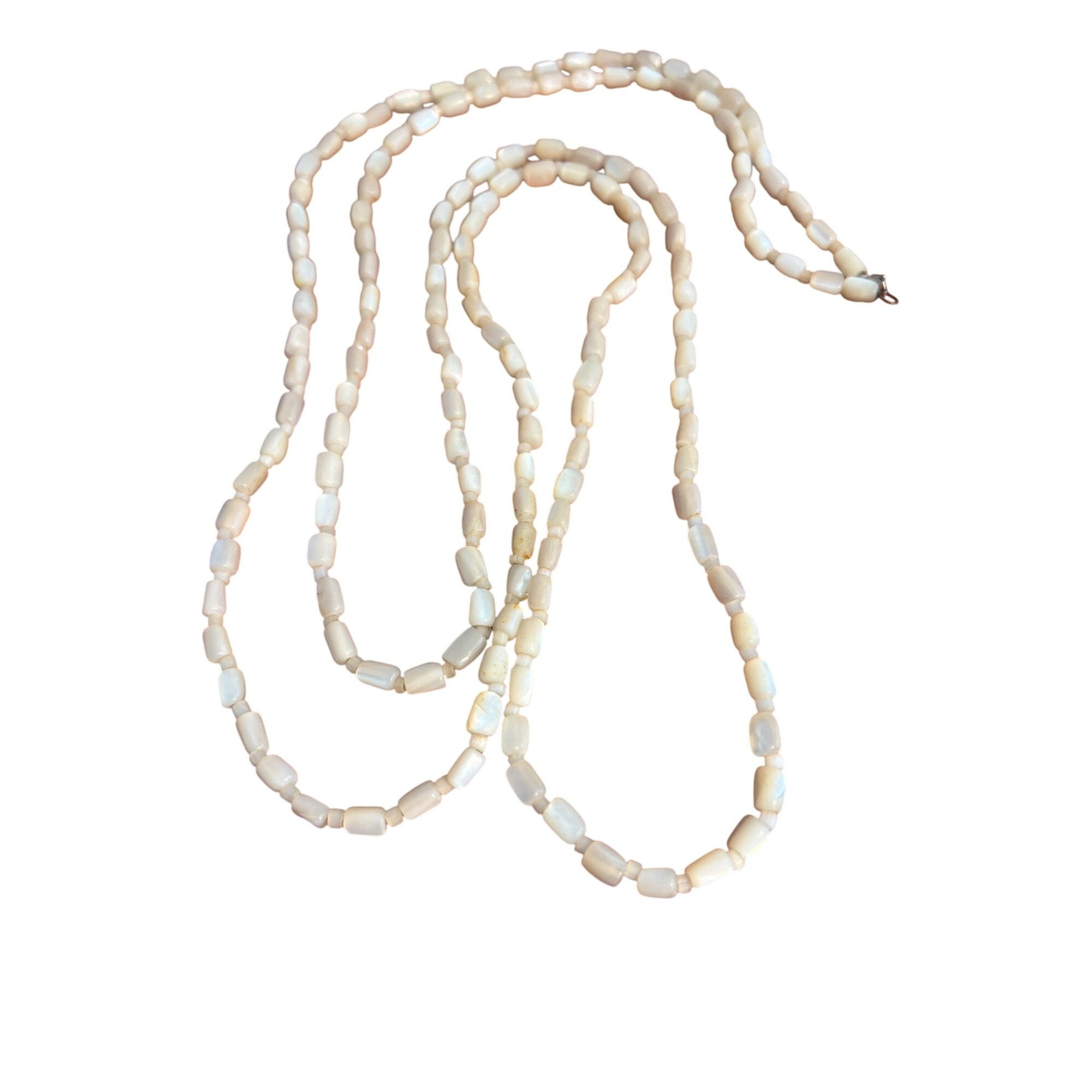 Other Vintage Mother of Pearl Bead Necklace Silver Tone Long Doubl Size ONE SIZE - 4 Thumbnail