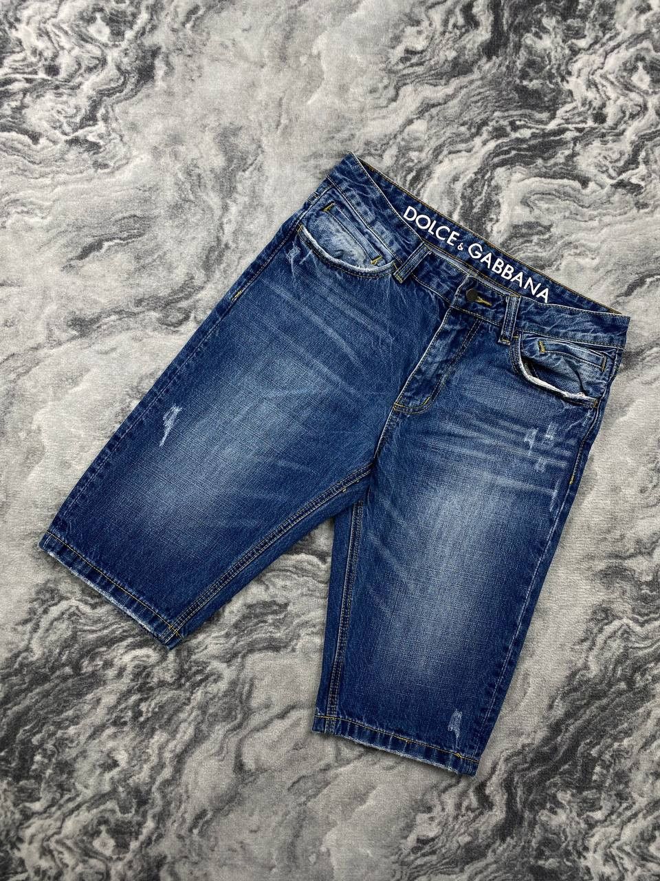 Dolce & Gabbana Dolce & Gabbana Denim Shorts Metal Logo Men Size 32 Blue Size US 32 / EU 48 - 8 Thumbnail