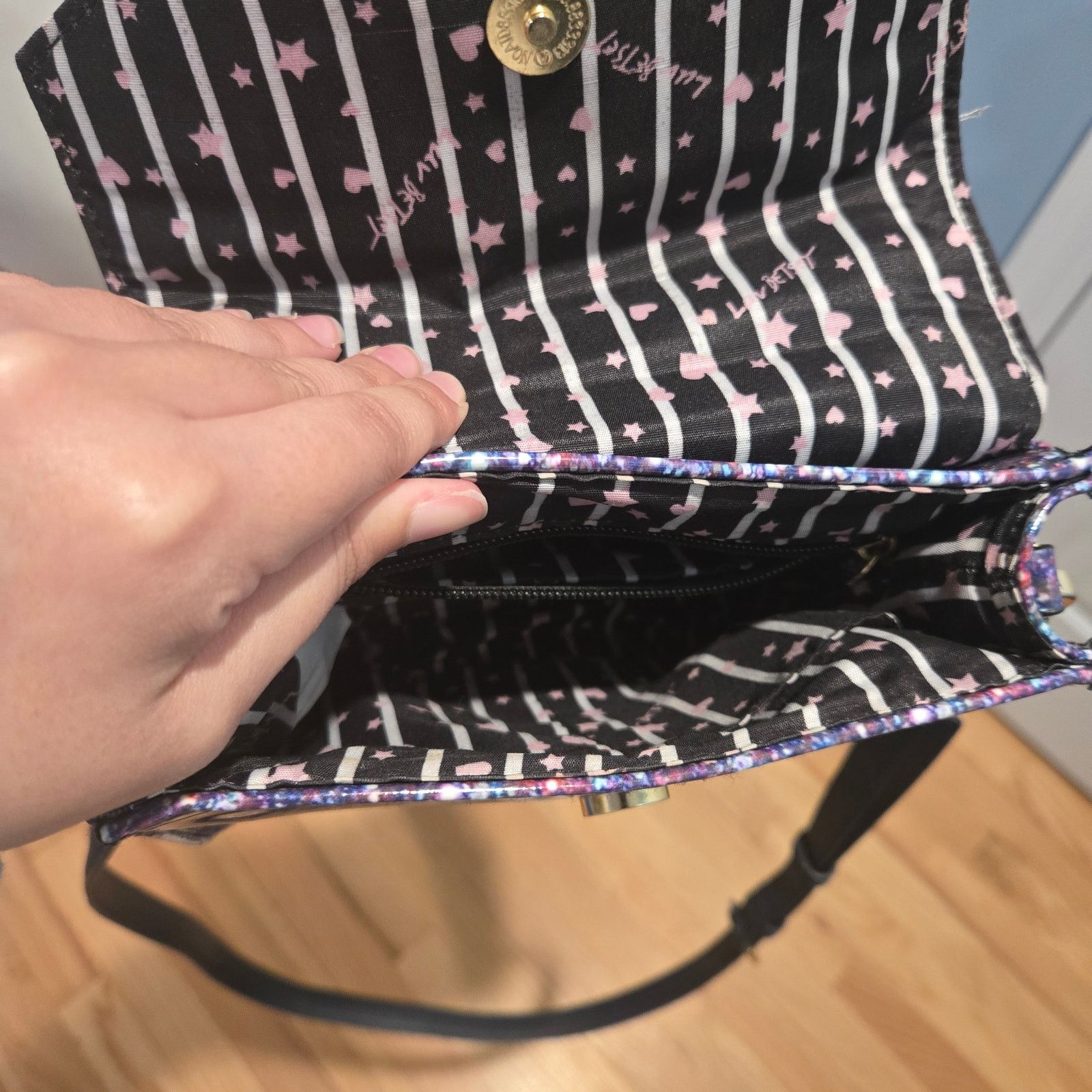 Betsey Johnson Betsey Johnson Blaney Embossed Satchel Crossbody purple Size ONE SIZE - 7 Thumbnail