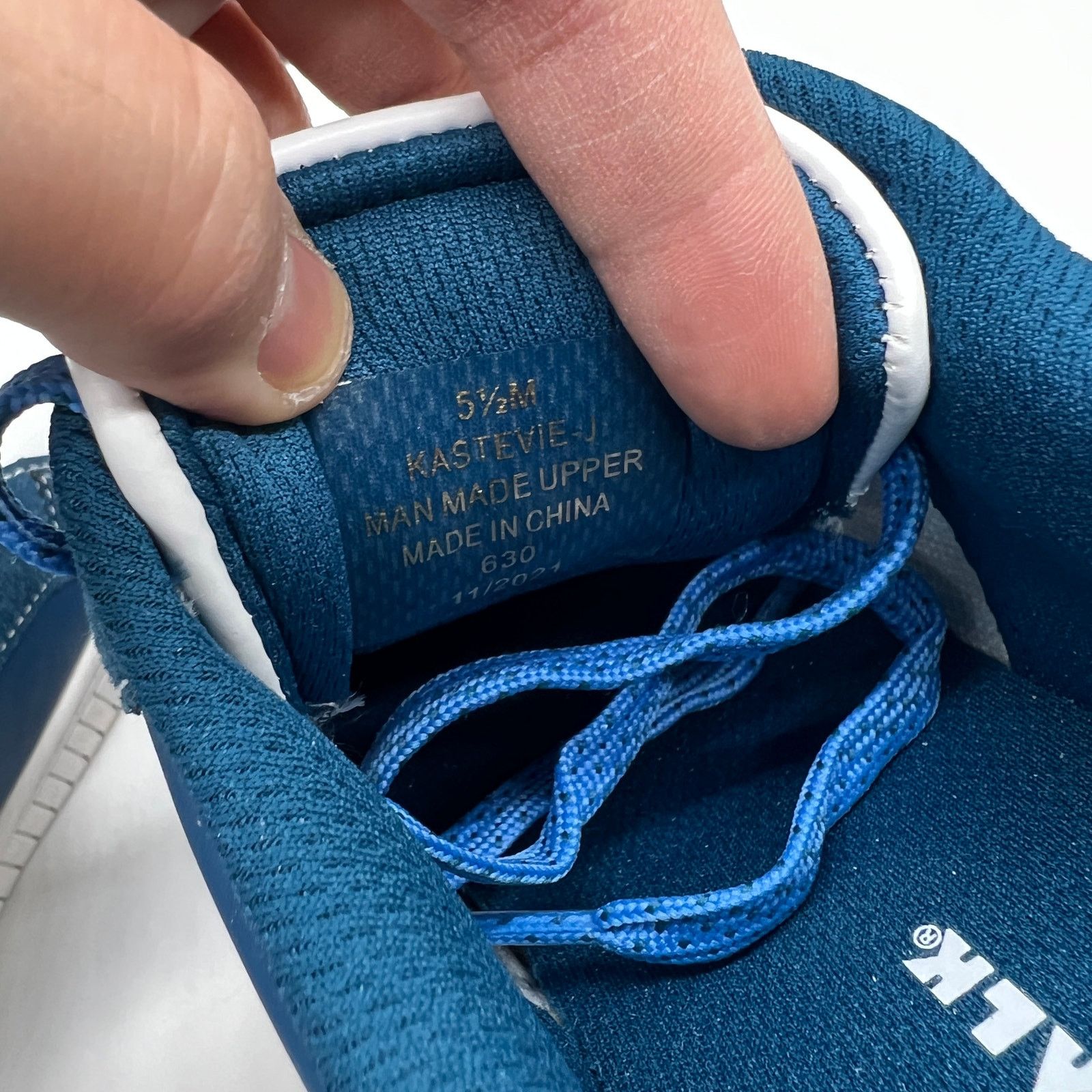 Airwalk AIRWALK Stevie Skateboarding Shoes Size 5.5 Navy Light Blue Size US 5.5 / IT 35.5 - 11 Thumbnail