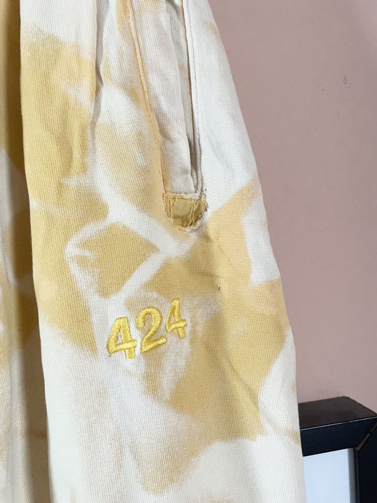 424 424 on Fairfax X ARMES bleached tye dye sweatpants (flawed) Size US 34 / EU 50 - 2 Thumbnail