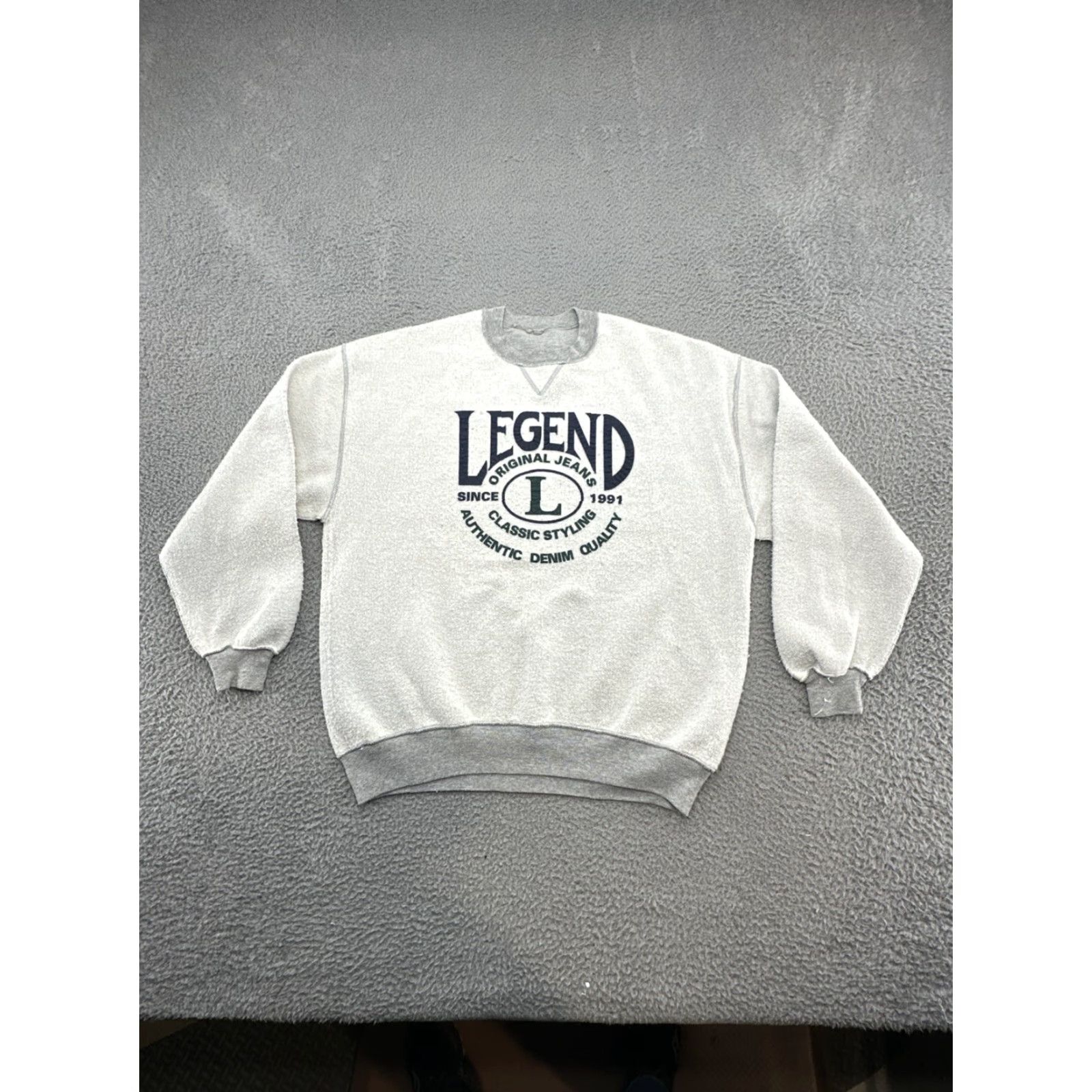 Russell Athletic Vintage Russell Athletic Crew Neck Sweatshirt Unisex Adults XL Blue Cotton Blend Graphic Print 90s USA Logo Pullover Sweatshirt Size US 36 / EU 52 - 2 Thumbnail
