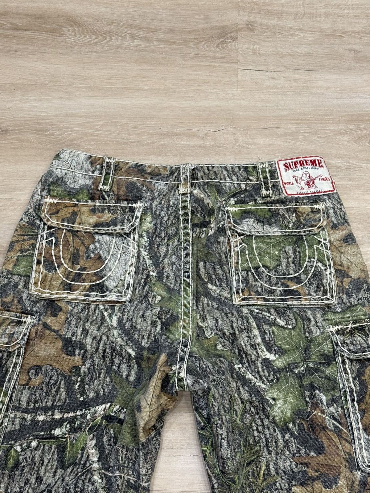 Supreme × True Religion Supreme True Religion Realtree Camo Denim Cargo Pants Size US 36 / EU 52 - 9 Thumbnail