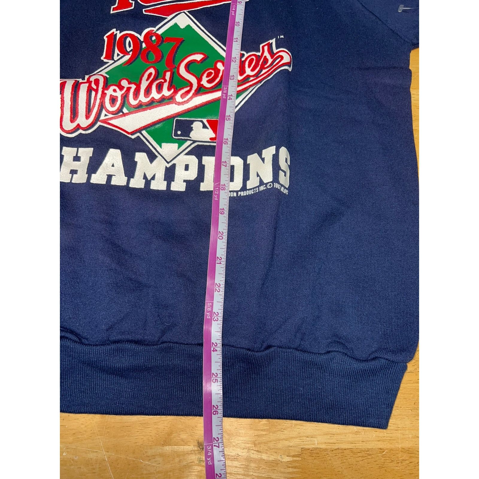 Vintage Vintage Minnesota Twins Sweashirt 1987 World Series 80s NWT Size US L / EU 52-54 / 3 - 12 Thumbnail
