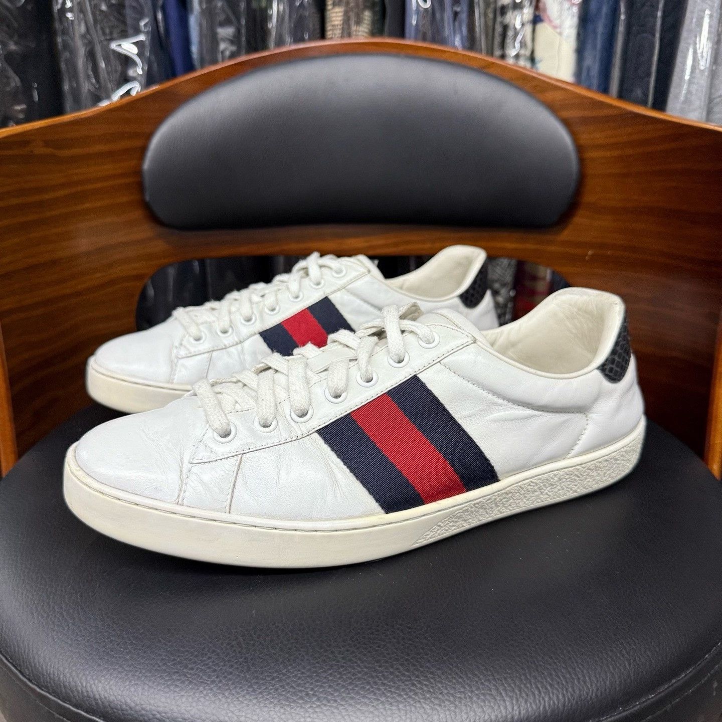Gucci Gucci Animal Print White Lowtop Sneakers 41 Men Size US 8.5 / EU 41-42 - 1 Thumbnail