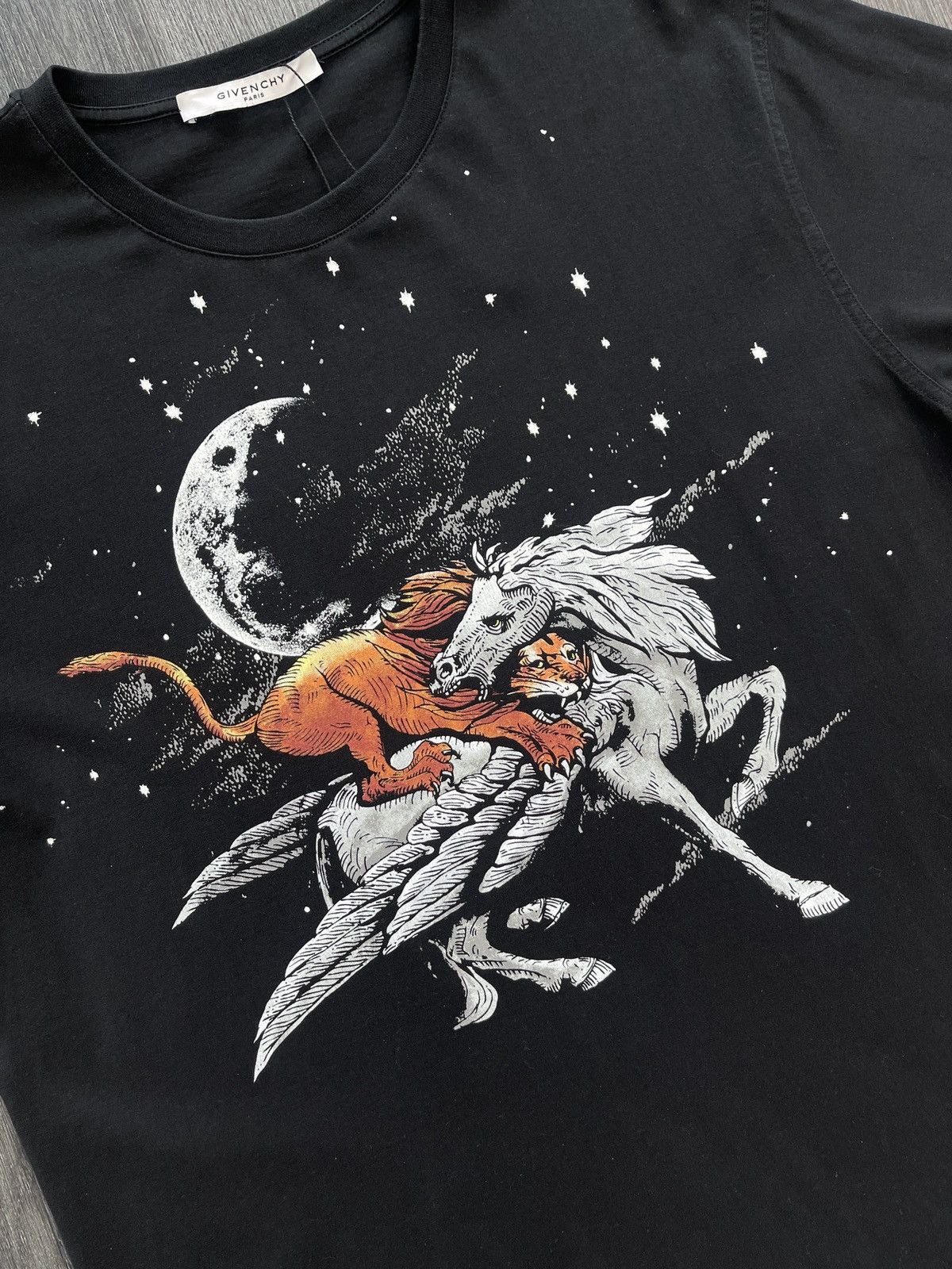 Givenchy pegasus shop