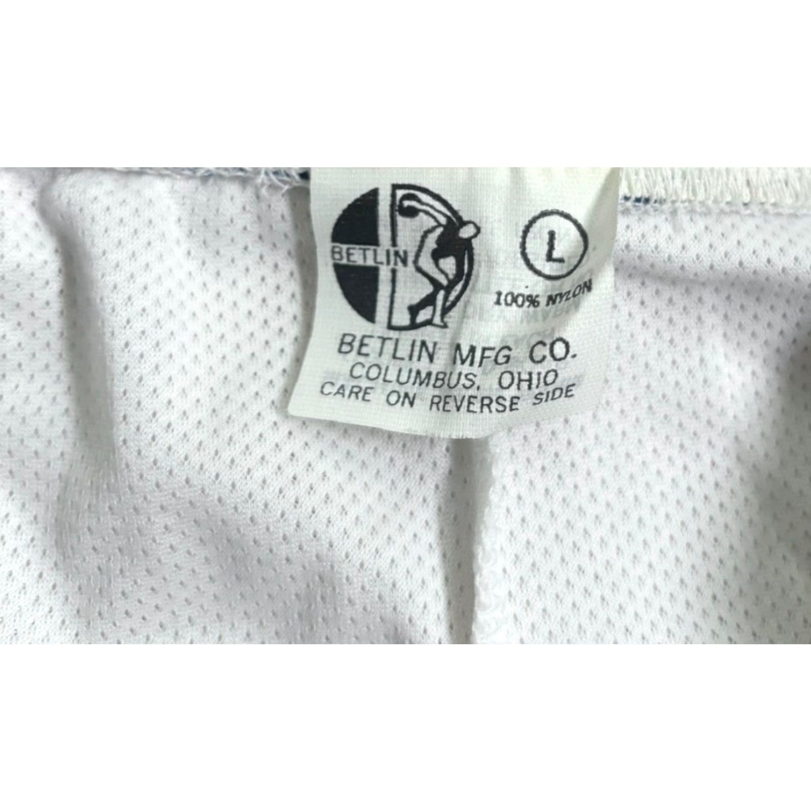 Vintage VINTAGE Betlin Nylon Basketball Shorts Mens Large Deadstock NWOT USA Made Athletic 90s White Navy Slim Side Slits 7” Inseam Drawstring Waist Size US 33 - 6 Thumbnail