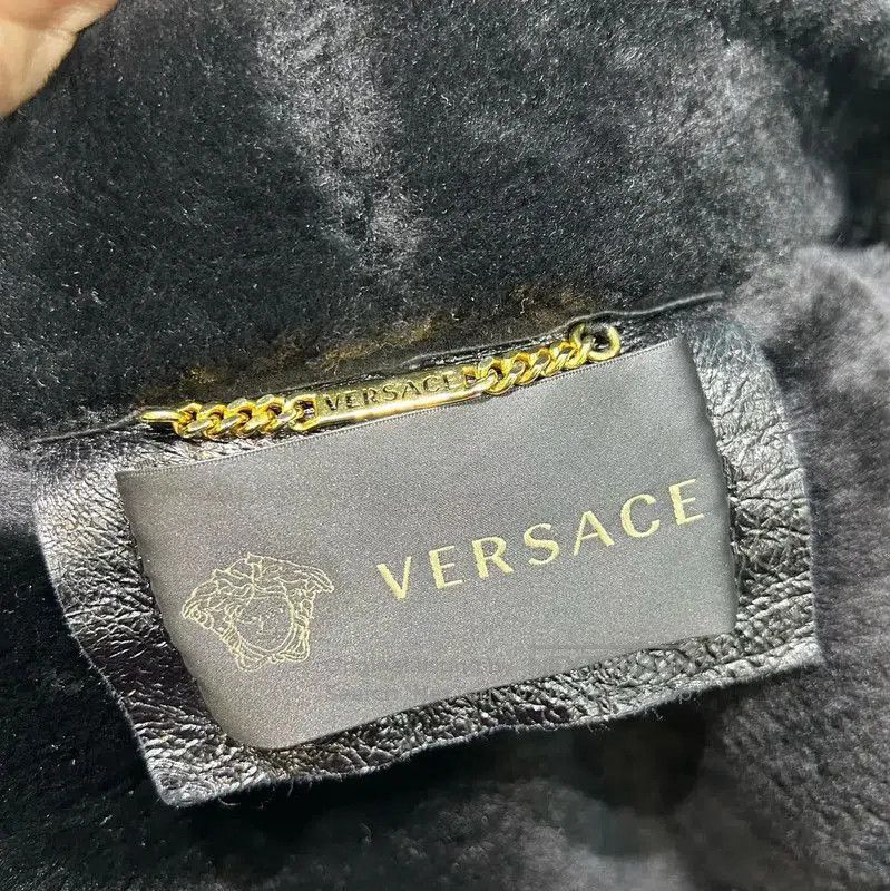 Versace Versace Black Leather Jacket with Faux Fur Collar . Size M / US 6-8 / IT 42-44 - 6 Thumbnail
