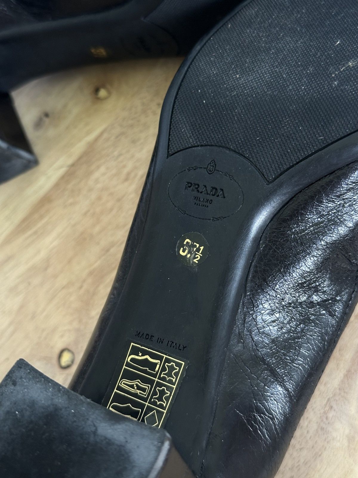 Designer × Prada Prada Leather Black pumps Size US 7.5 / IT 37.5 - 12 Thumbnail
