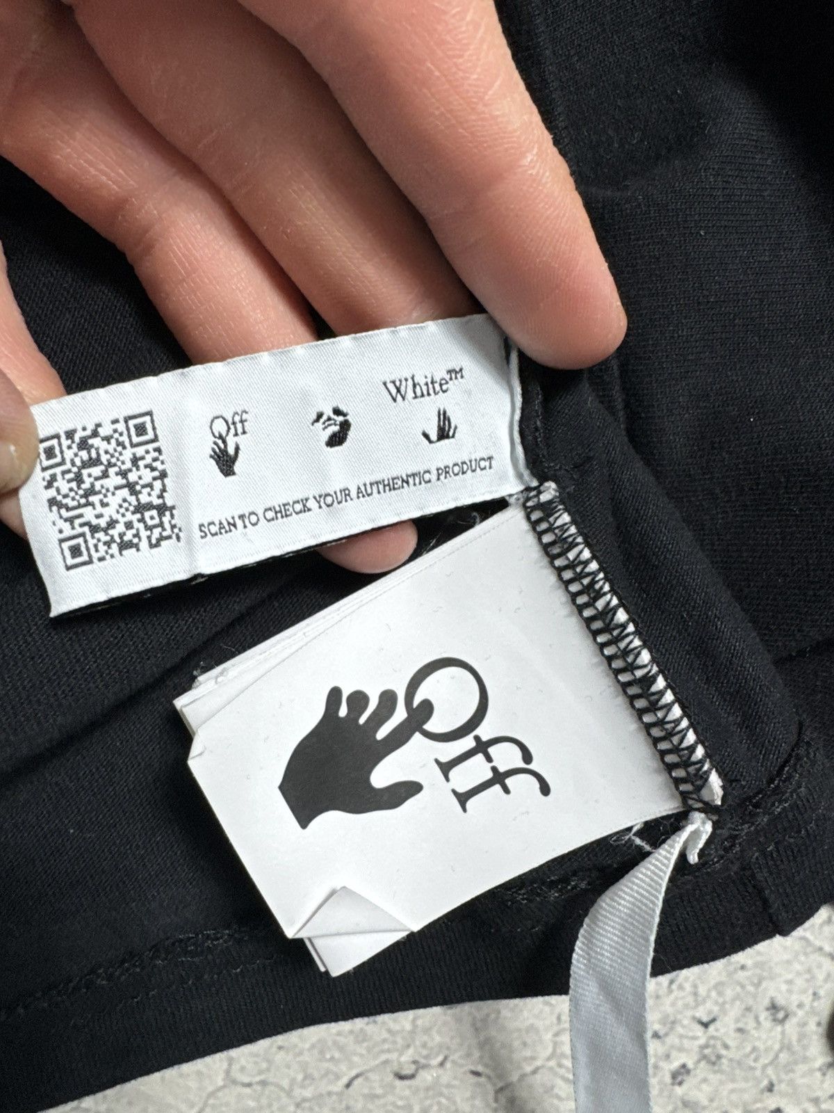 Off-White Off-White Luxury Big Logo Black T-Shirt Size US XL / EU 56 / 4 - 7 Thumbnail
