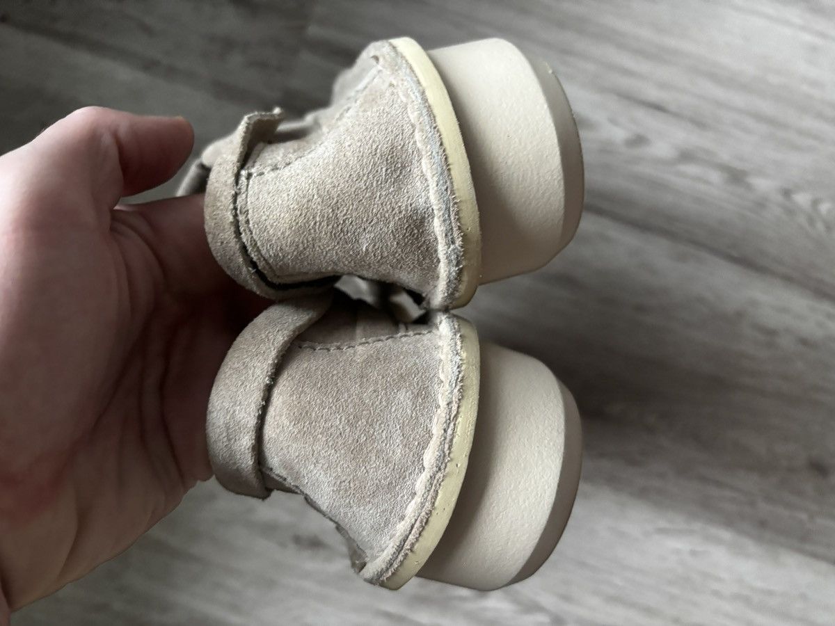 Clarks CLARKS ORIGINALS OSWYN LO Sand Suede Size US 7.5 / EU 40-41 - 12 Thumbnail