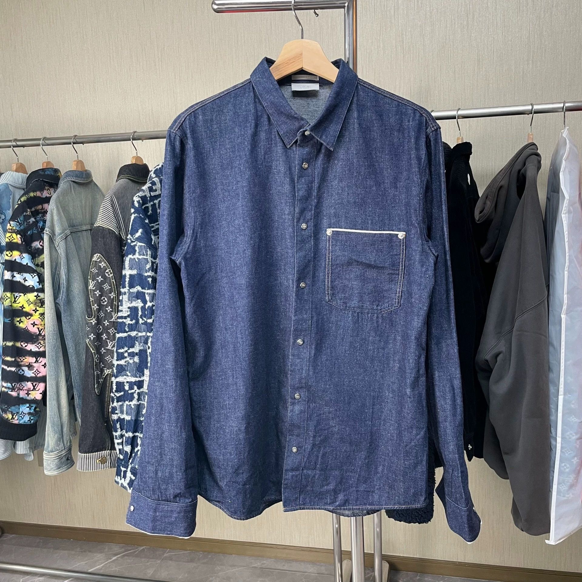 Dior Dior Blue Denim Shirt (Worn Once, Size 39) Size US M / EU 48-50 / 2 - 1 Thumbnail