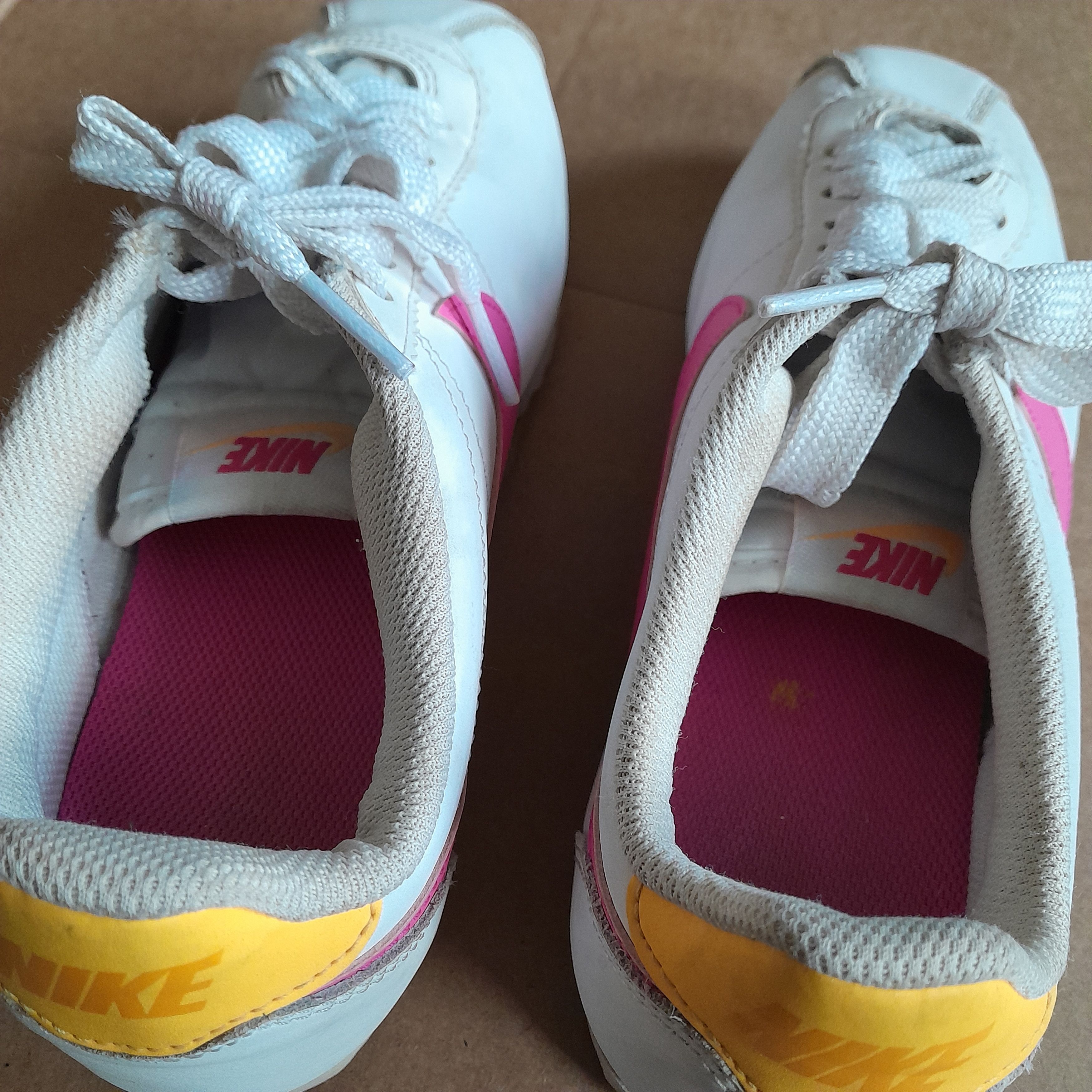 Nike Nike Women's White Running Sneakers Size 6 Size US 6 / IT 36 - 5 Thumbnail