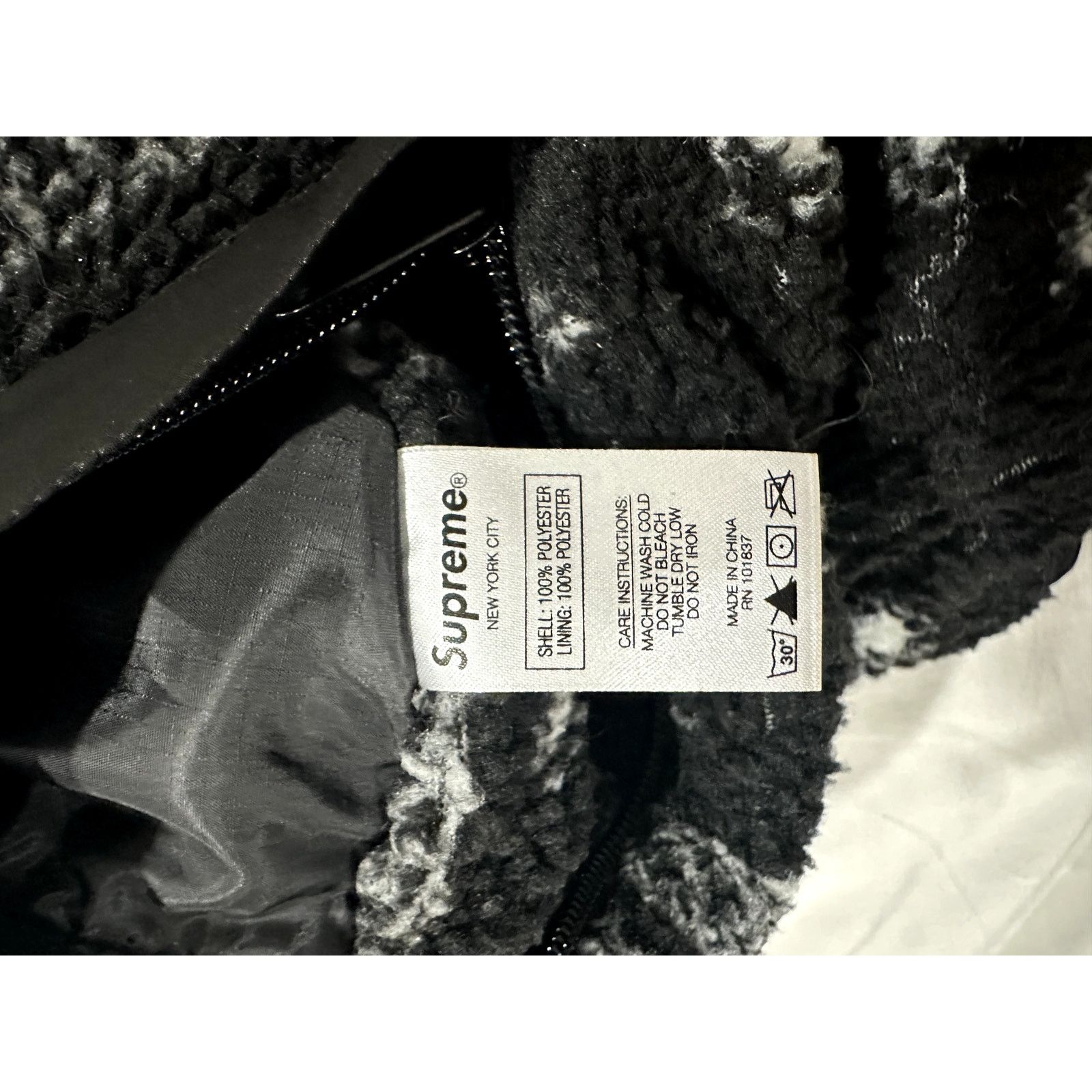 Supreme Supreme reversible Bandana Fleece Jacket size Large Size US L / EU 52-54 / 3 - 9 Thumbnail