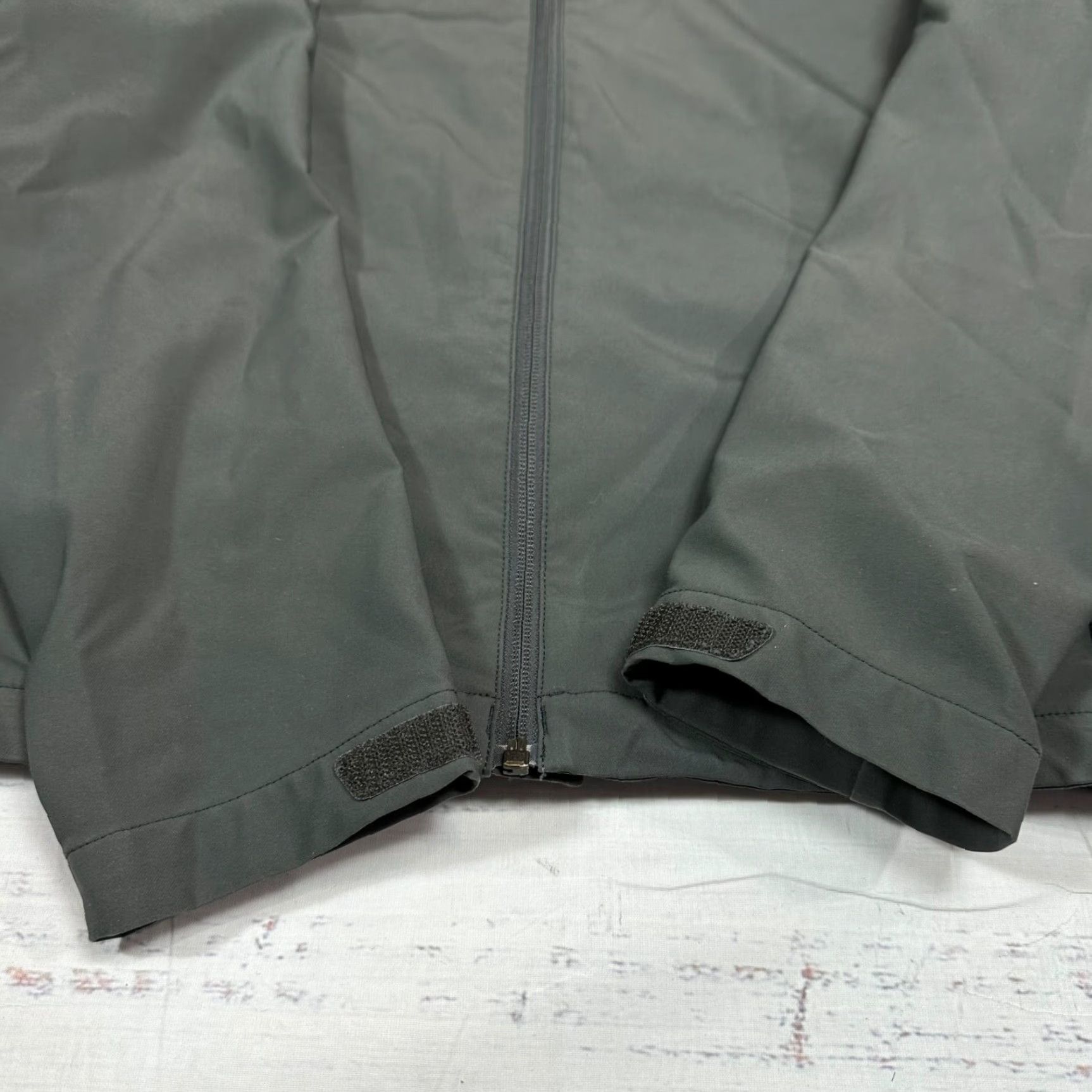 Marmot Marmot Womens Front Zip Light Jacket M Gray Pockets Logo Size M / US 6-8 / IT 42-44 - 6 Thumbnail