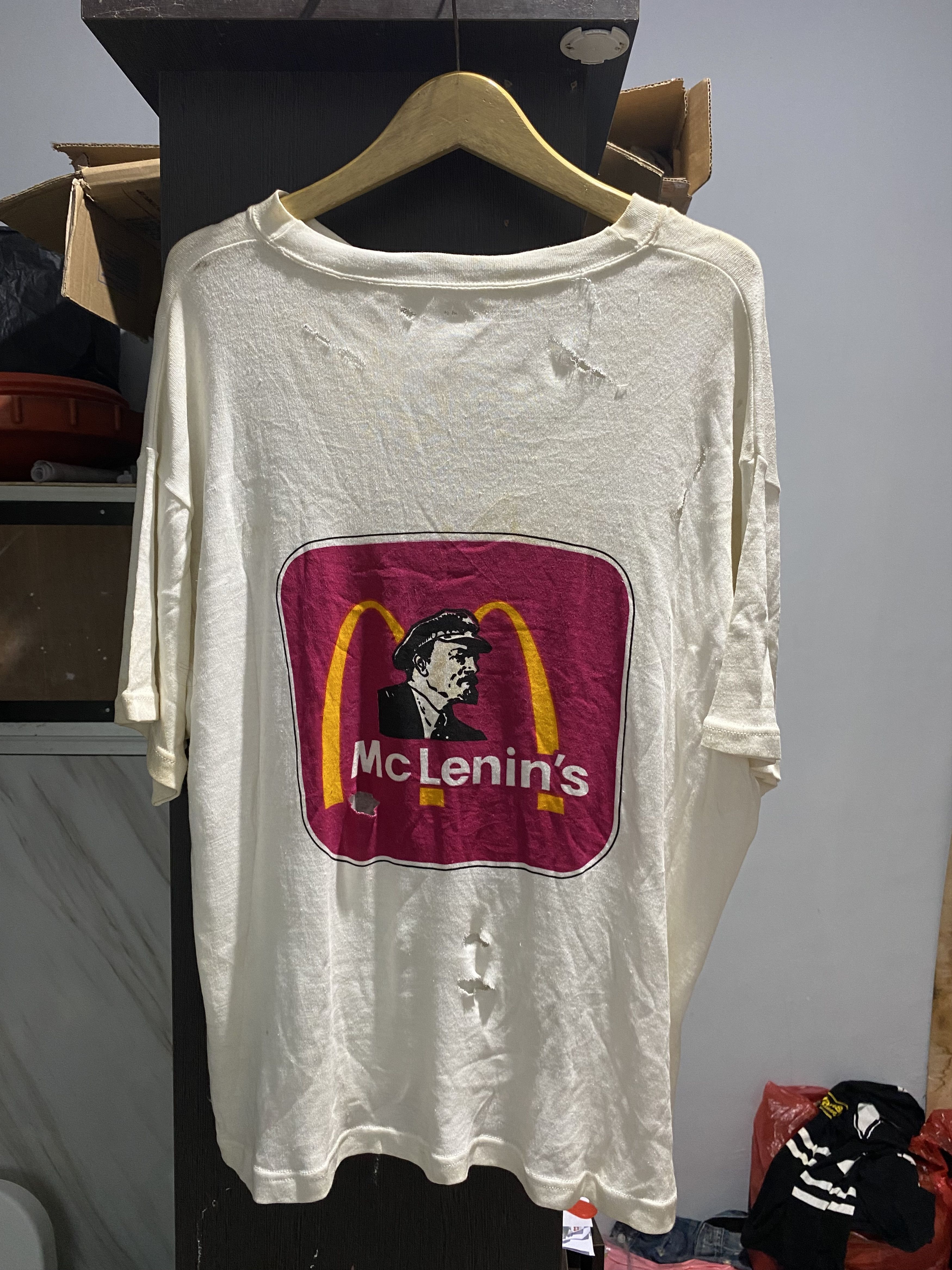 Other VINTAGE MC LENIN’S PARTY IS OVER THRASHED TSHIRT Size US L / EU 52-54 / 3 - 2 Thumbnail