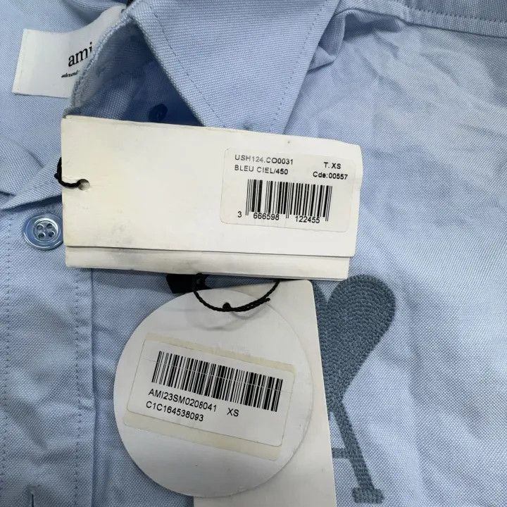 AMI AMIPARIS Blue Button-Down Shirt with Heart Design -2507 Size US XS / EU 42 / 0 - 1 Thumbnail