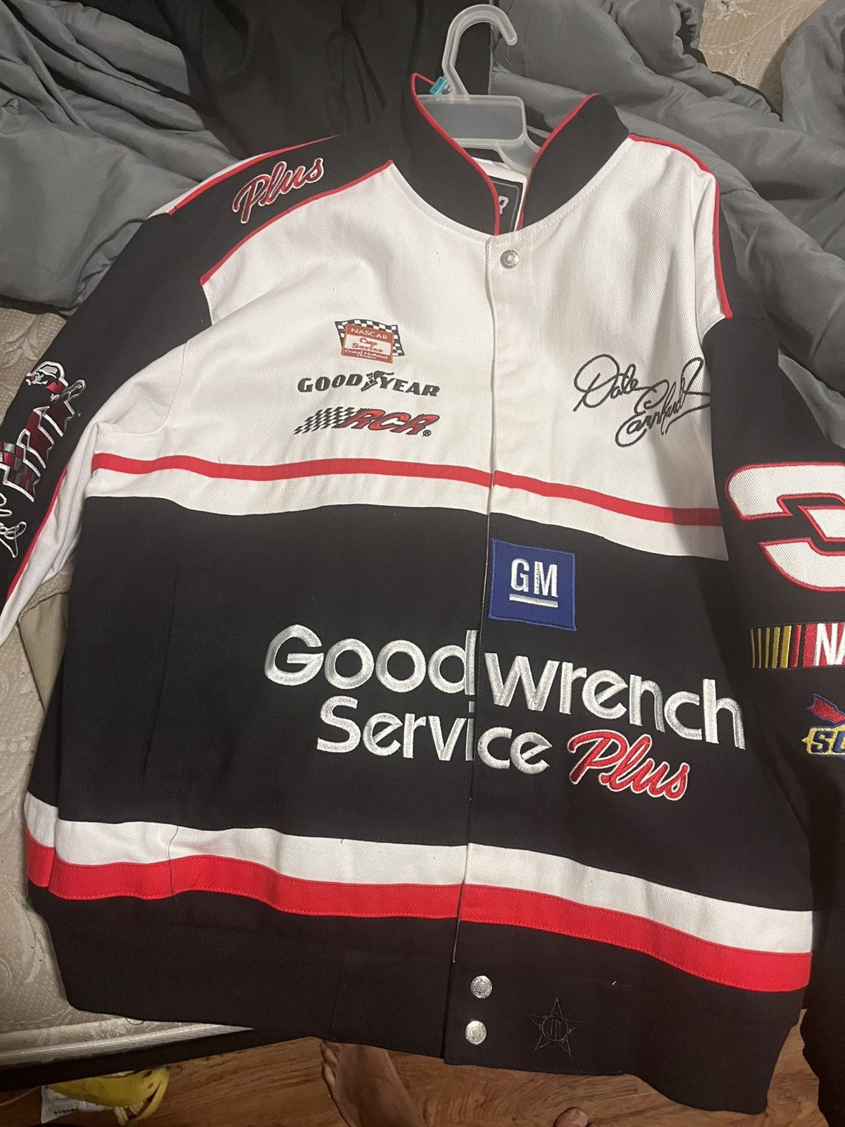 IDK worn once Size US XL / EU 56 / 4 - 1 Thumbnail