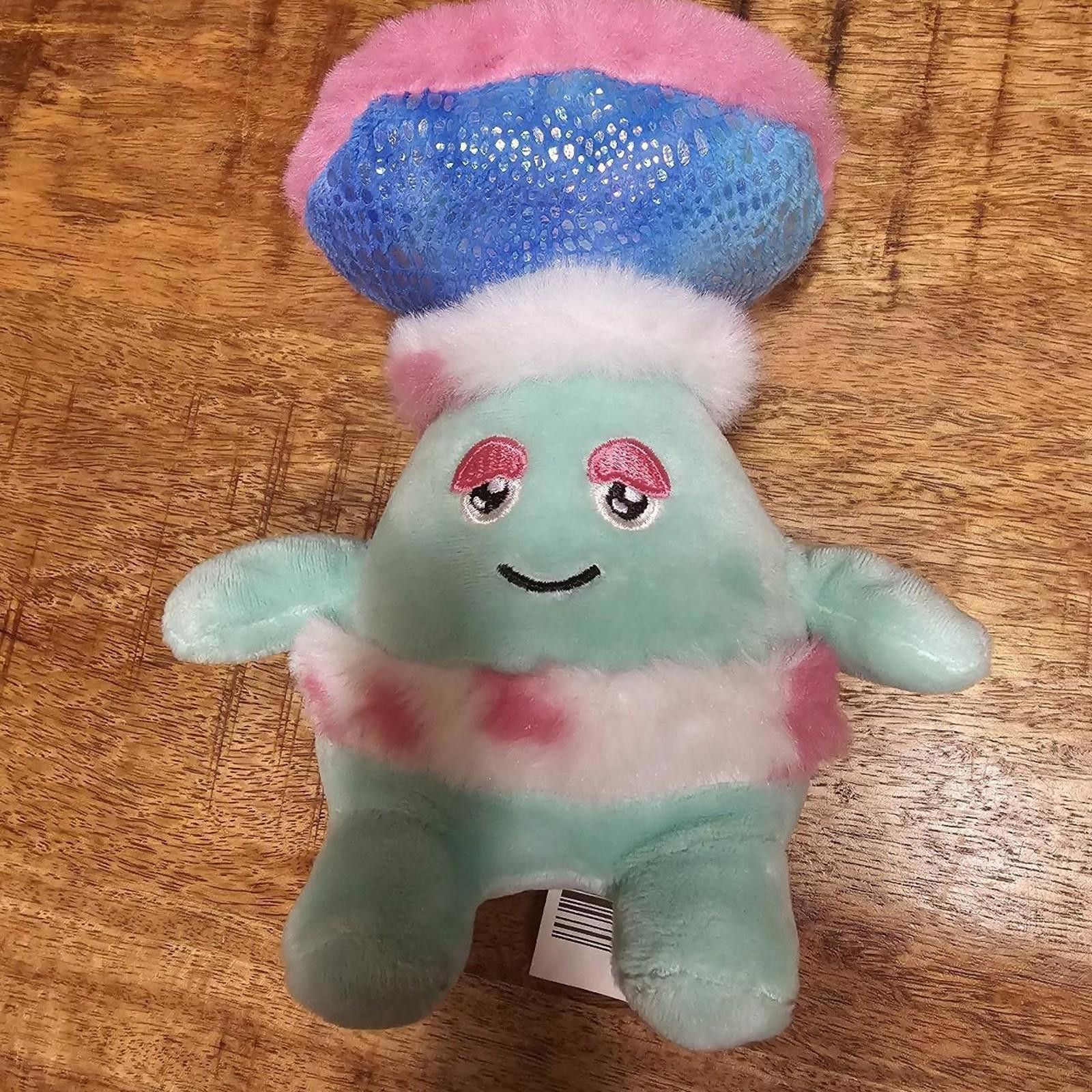 Other Multi Stuffed-animal Living on the Veg Mushroom Toy Size ONE SIZE - 6 Thumbnail