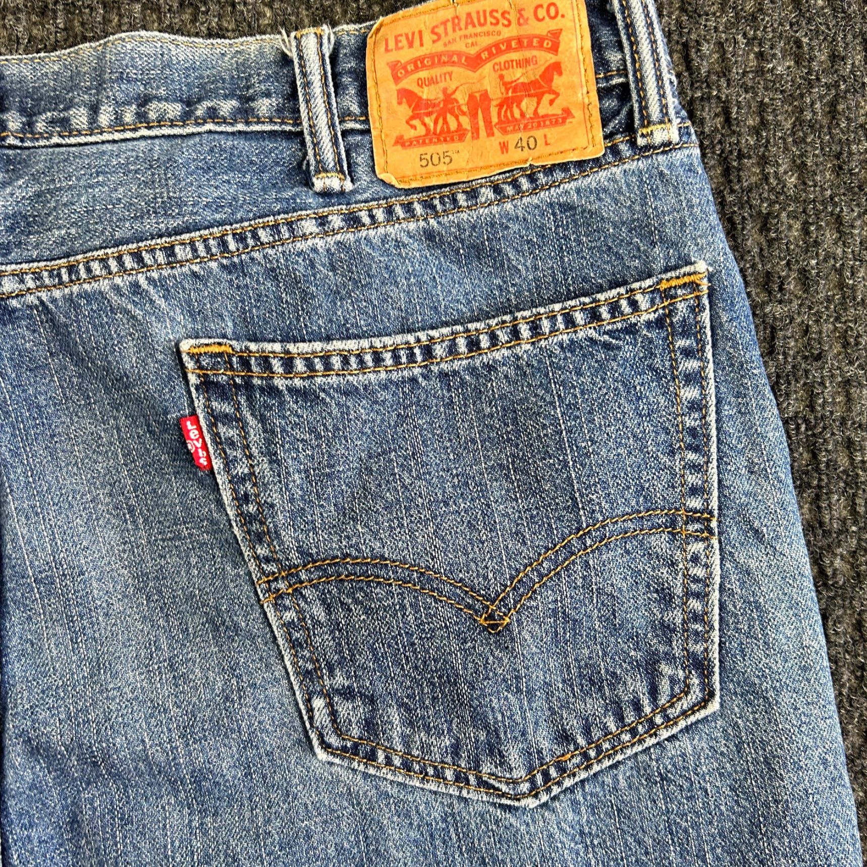 Levi's VINTAGE Levi’s 505 Denim Bermuda Shorts Mens 40 Blue Distressed 90s Y2K Skater Baggy 5-Pocket Denim Jeans Short Size US 40 / EU 56 - 3 Thumbnail