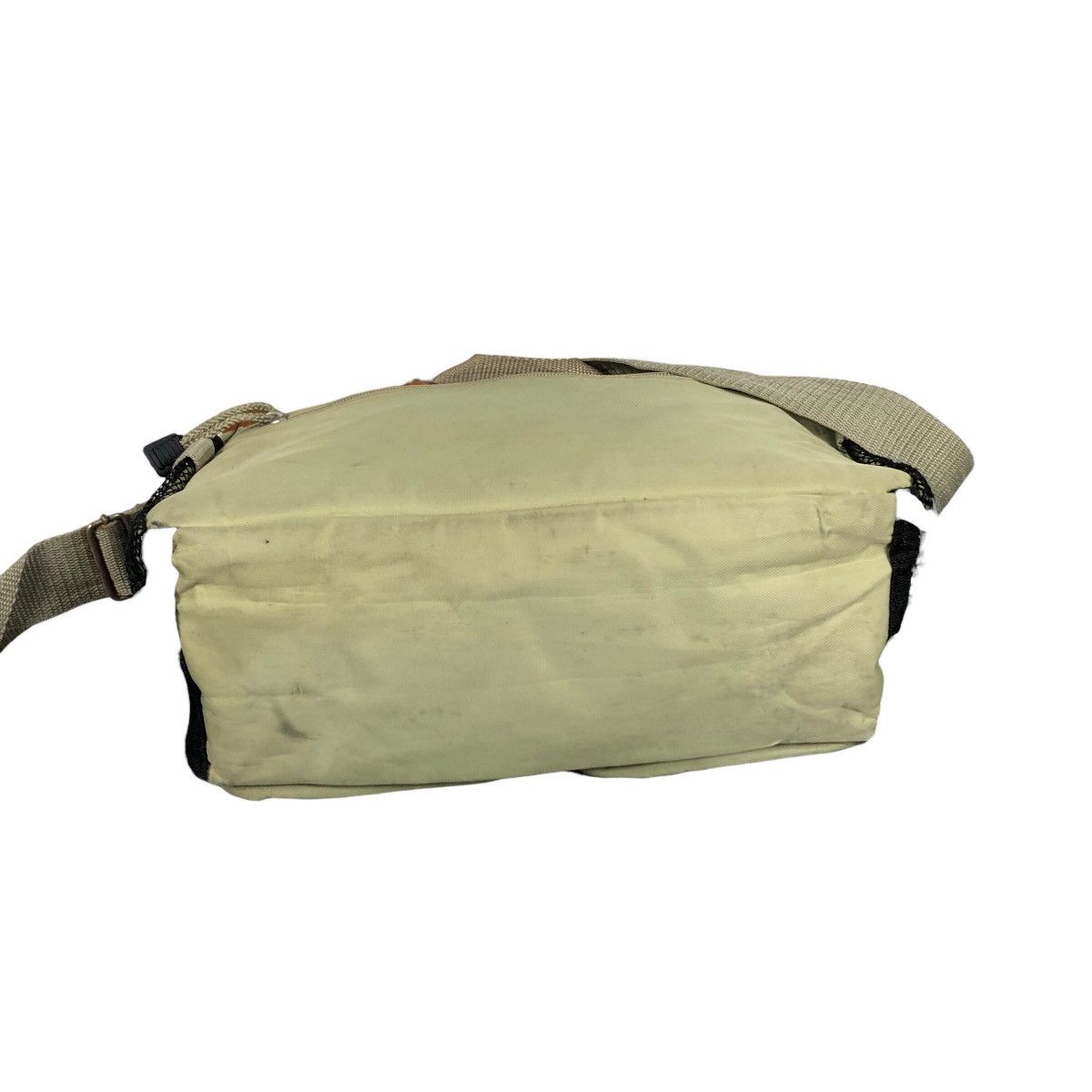 Japanese Brand 📌Vintage Sling Bag Double Stripe Pocket Unknown Brand Size ONE SIZE - 8 Thumbnail