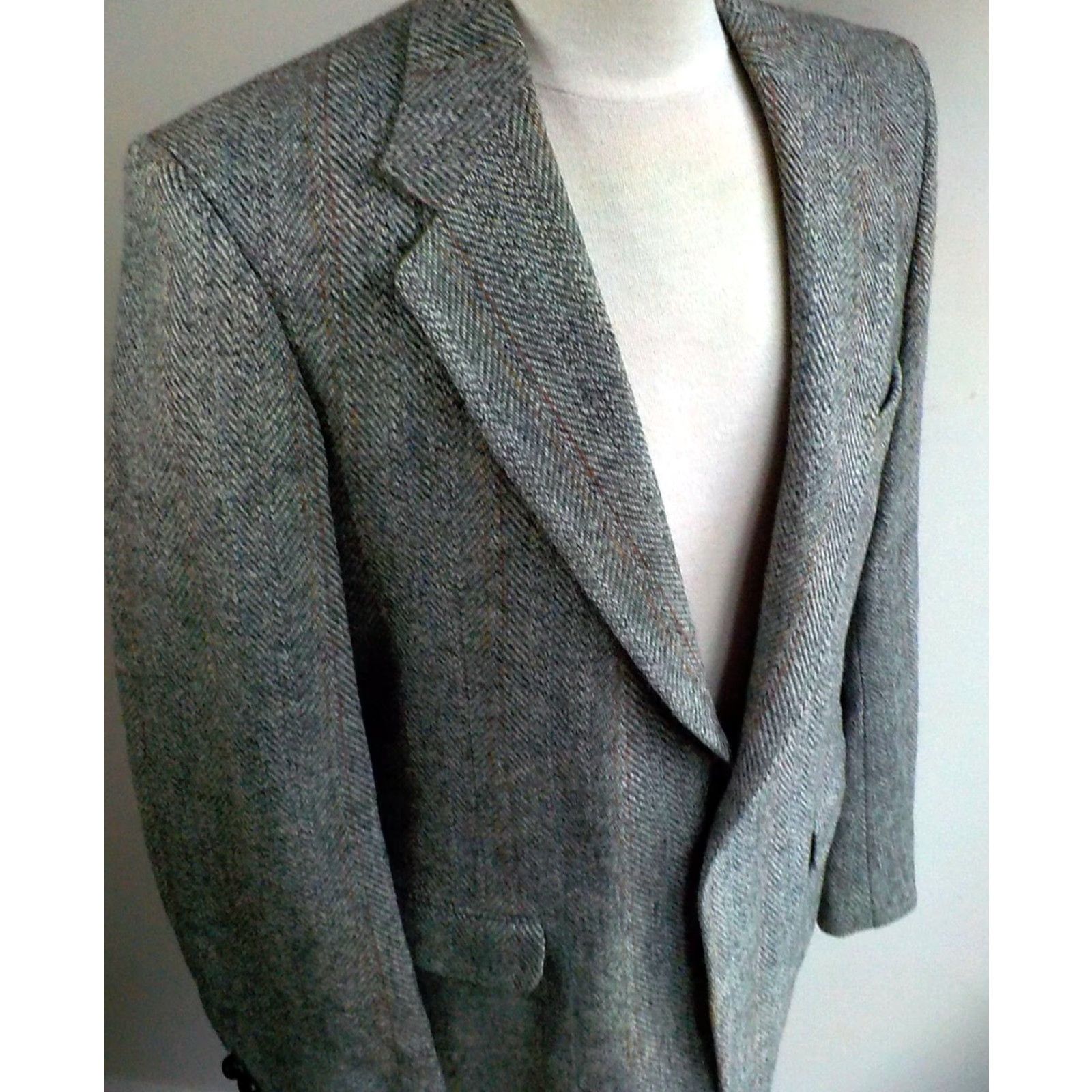 Harris Tweed VINTAGE Harris Tweed Blazer 2Button Blazer Notch Lapel 100% Scottish Wool Gray 42L Mens Size 42R - 3 Thumbnail