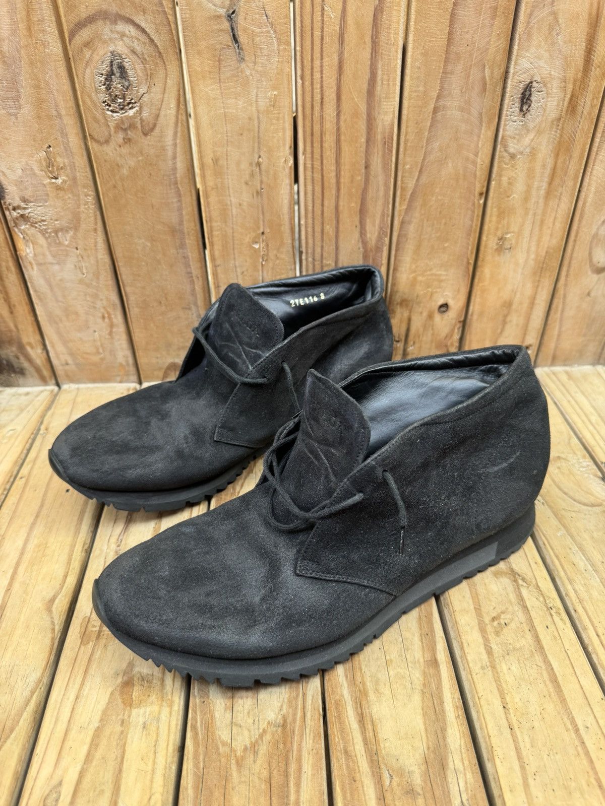 Prada Prada distressed leather Men’s chukka boots SIZE UK 8 US 9 Size US 9 / EU 42 - 17 Thumbnail
