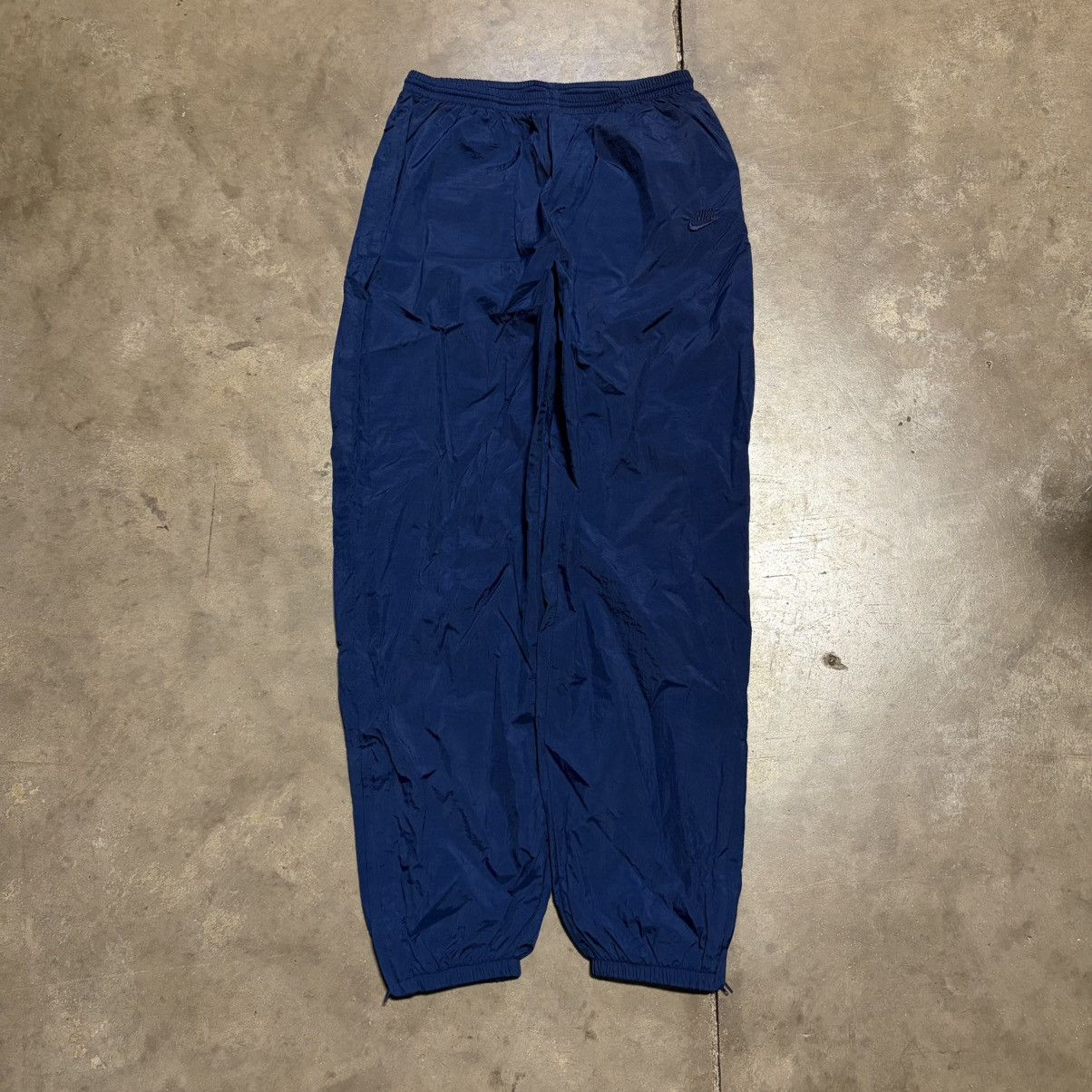 Nike Vintage Nike Track Pants Jogger Sweatpants Nylon Baggy 90s Size US 27 - 5 Thumbnail