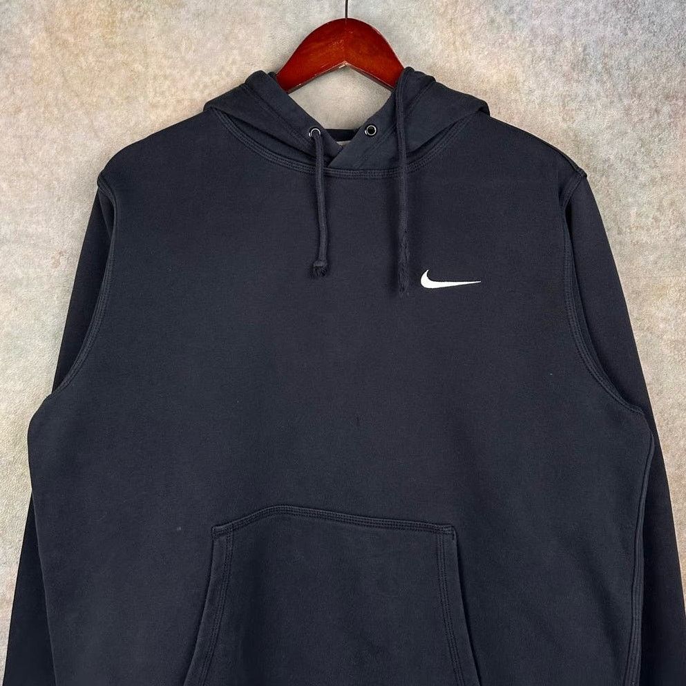 Nike Nike Sportswear Hoodie Sweatshirt Sz L Black Embroidered Size US L / EU 52-54 / 3 - 2 Thumbnail