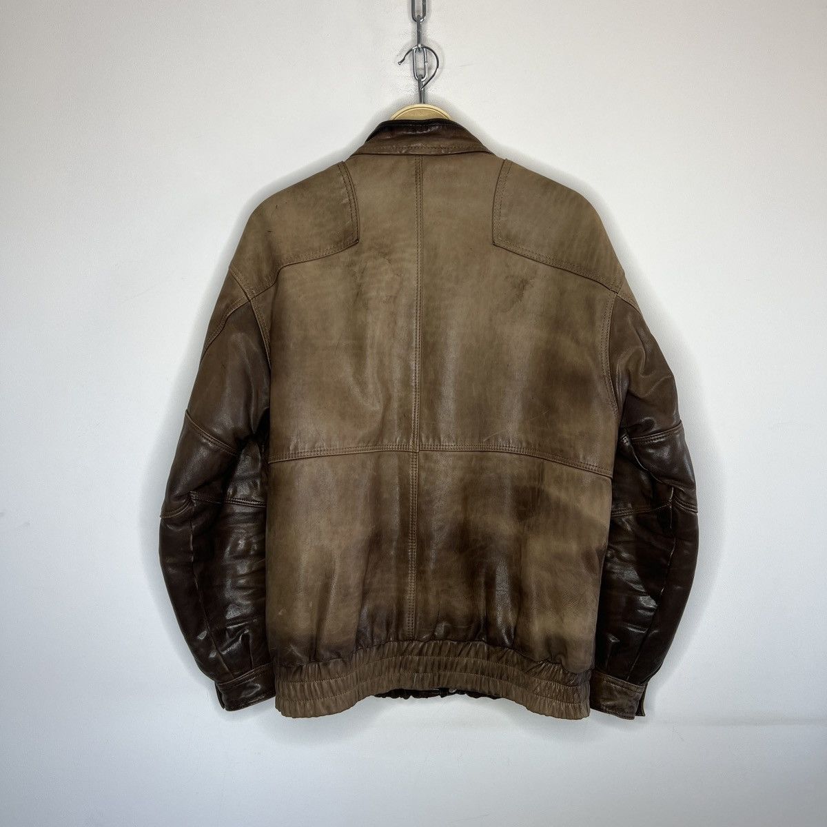 Vintage Vintage Genuine Leather Brown Jacket Flight Bomber 90s Size US M / EU 48-50 / 2 - 8 Thumbnail
