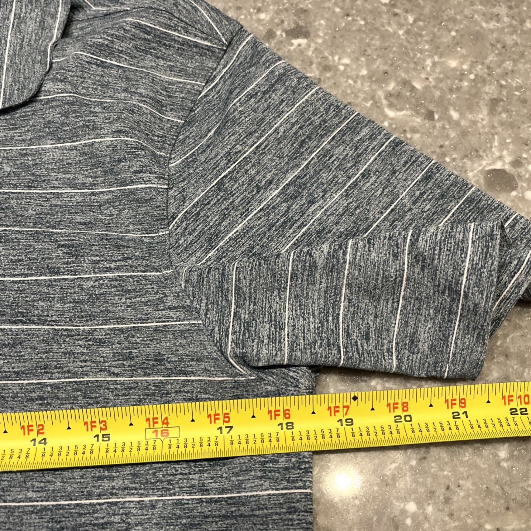 Lululemon VINTAGE Lululemon Blue Stripe Polo Shirt Small Size US S / EU 44-46 / 1 - 3 Thumbnail