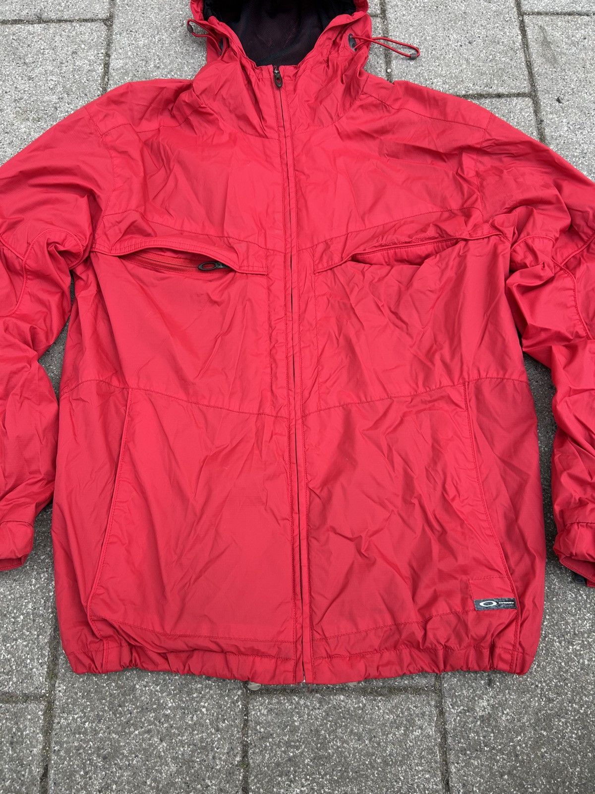 Oakley Oakley Vintage red Hooded Windbreaker Jacket Nylon Jacket Size US L / EU 52-54 / 3 - 6 Thumbnail