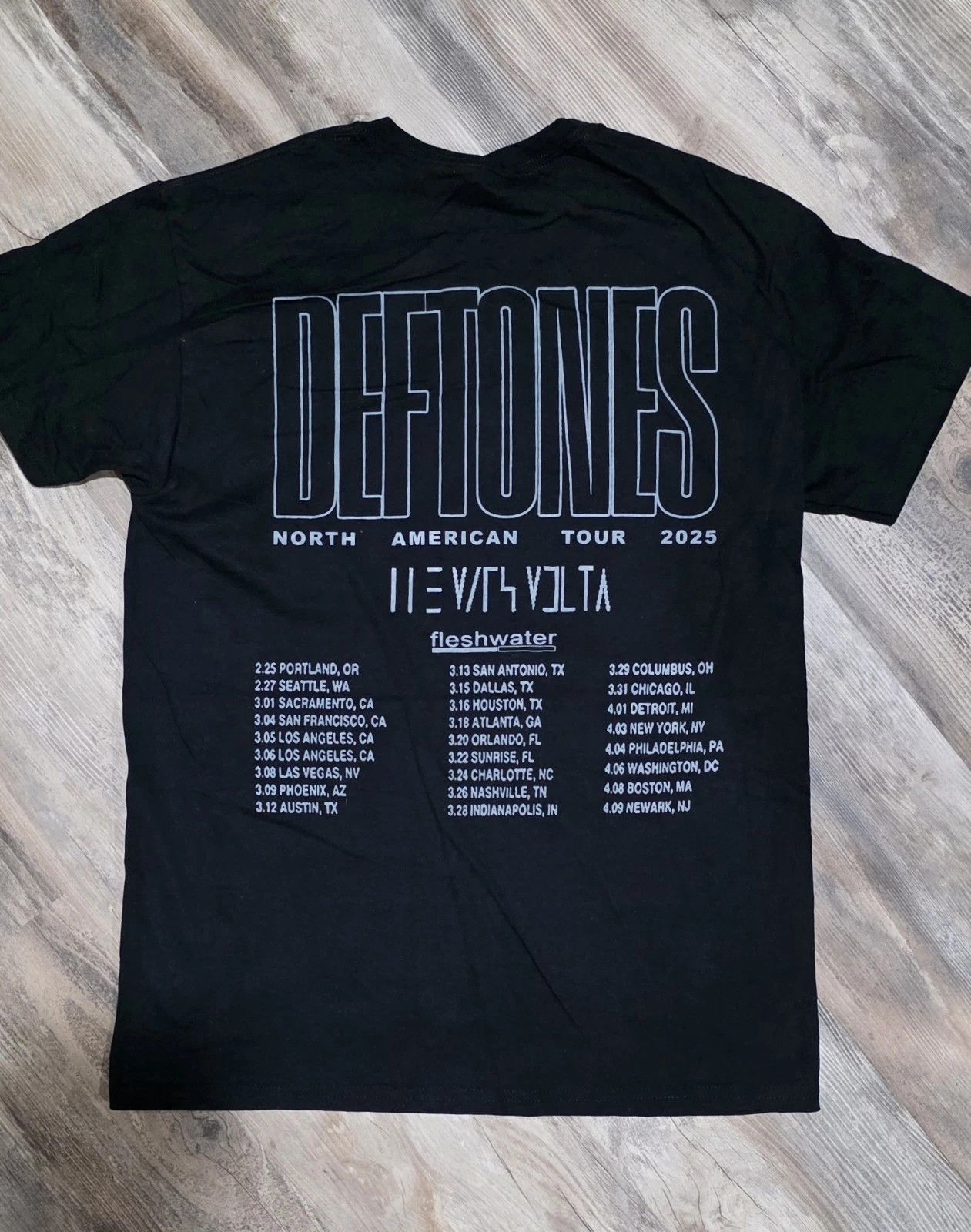Other Deftones 2025 North American Tour Shirt Large Size US L / EU 52-54 / 3 - 2 Thumbnail