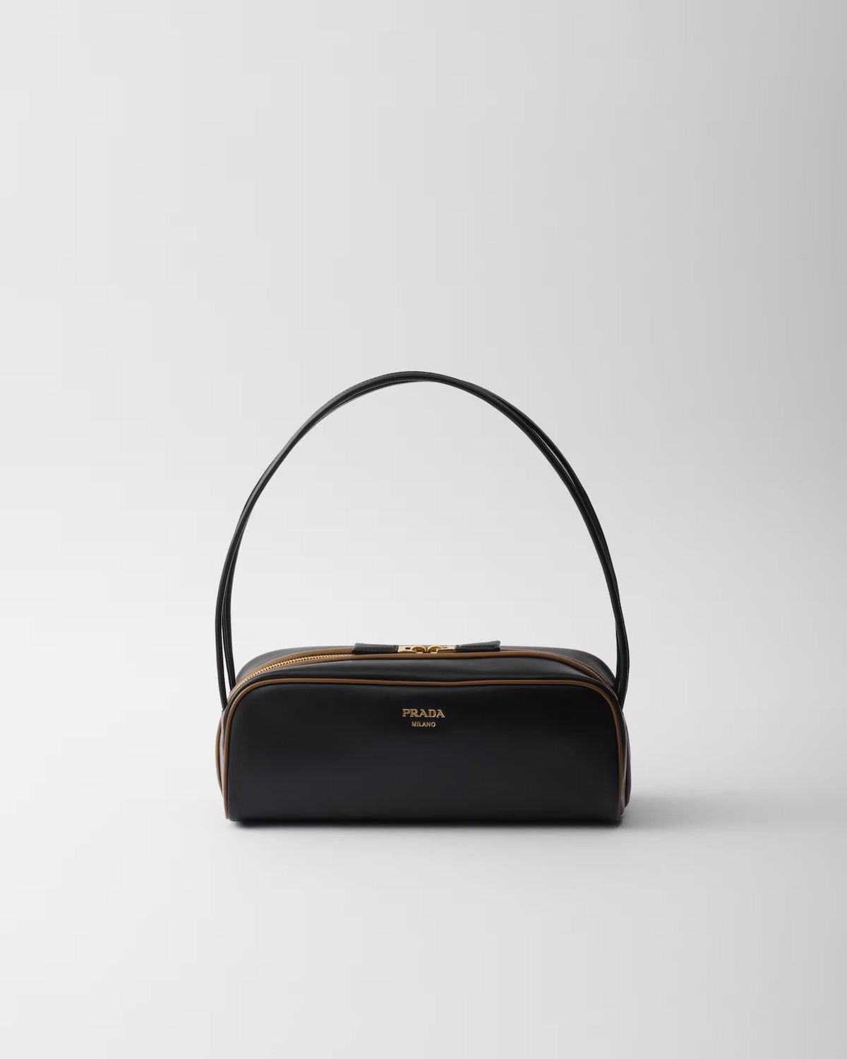 NWT Ss25 Prada Shoulder Baguette Bag in Black, Women's