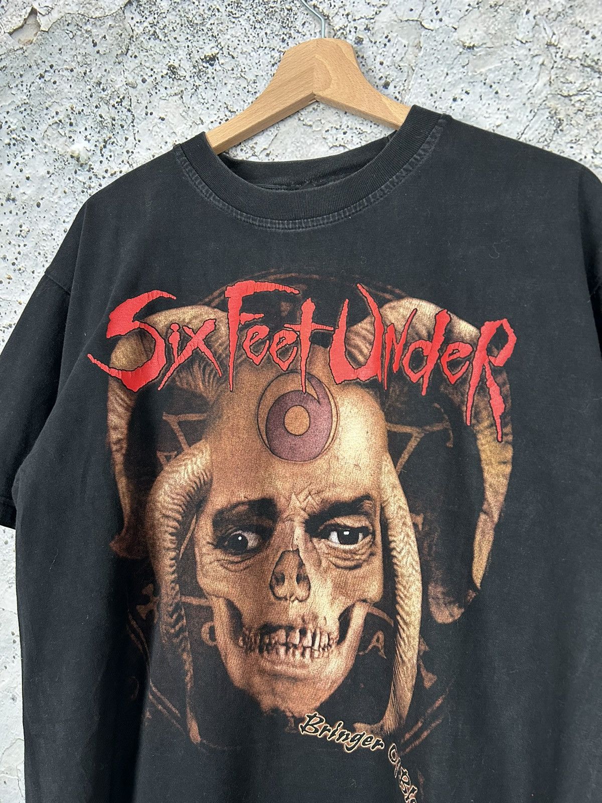 Band Tees Vintage Six Feet Under Bringer Of Blood Rock Band Tee 90s Size US L / EU 52-54 / 3 - 3 Thumbnail