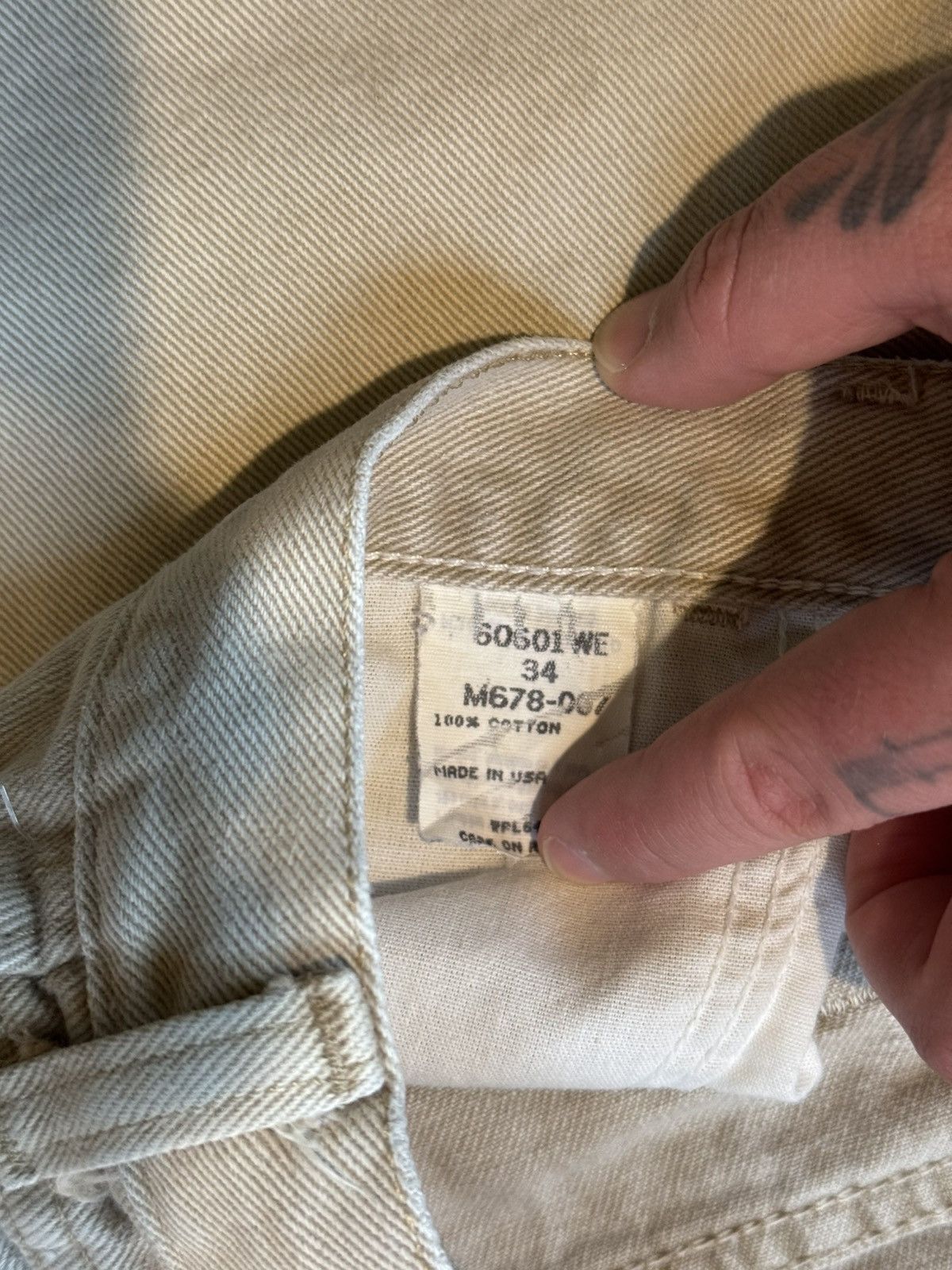 Vintage Beige Wrangler shorts. Tagged 34 Size US 34 / EU 50 - 5 Thumbnail