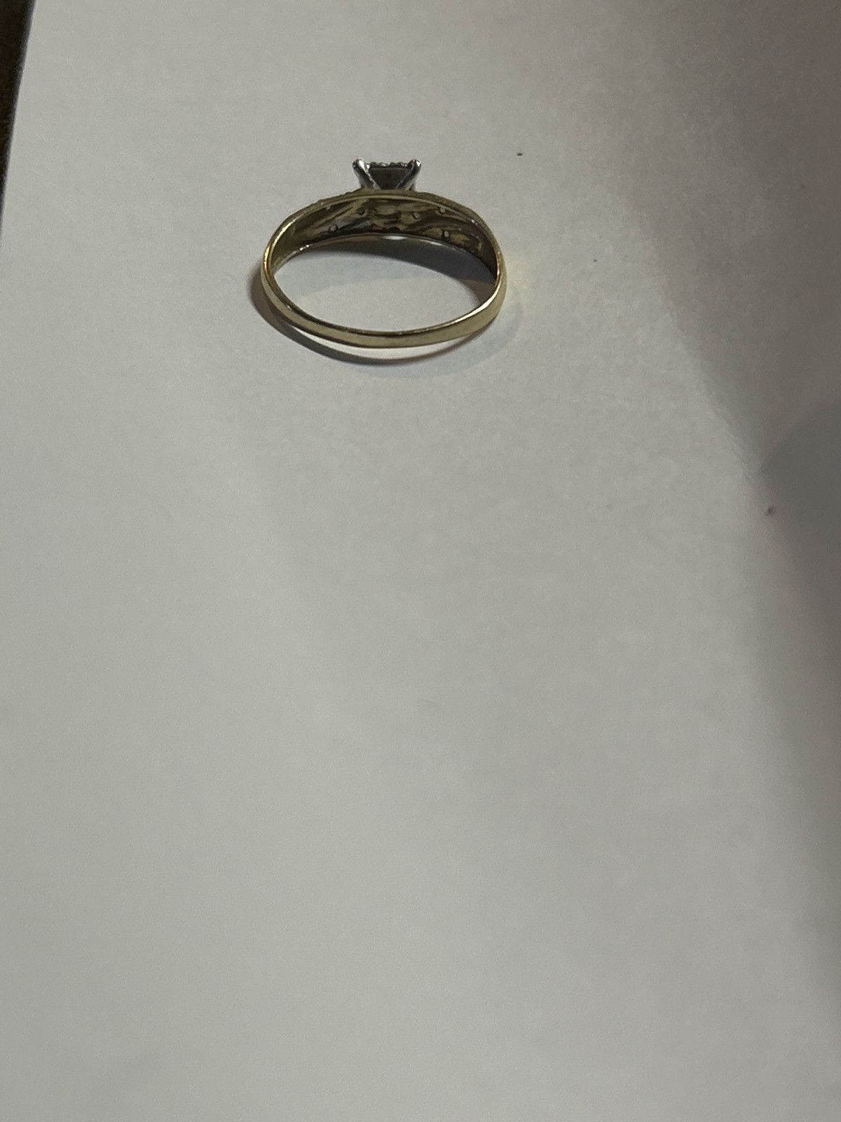 Other 10k gold GND cluster engagement ring Size ONE SIZE - 3 Thumbnail
