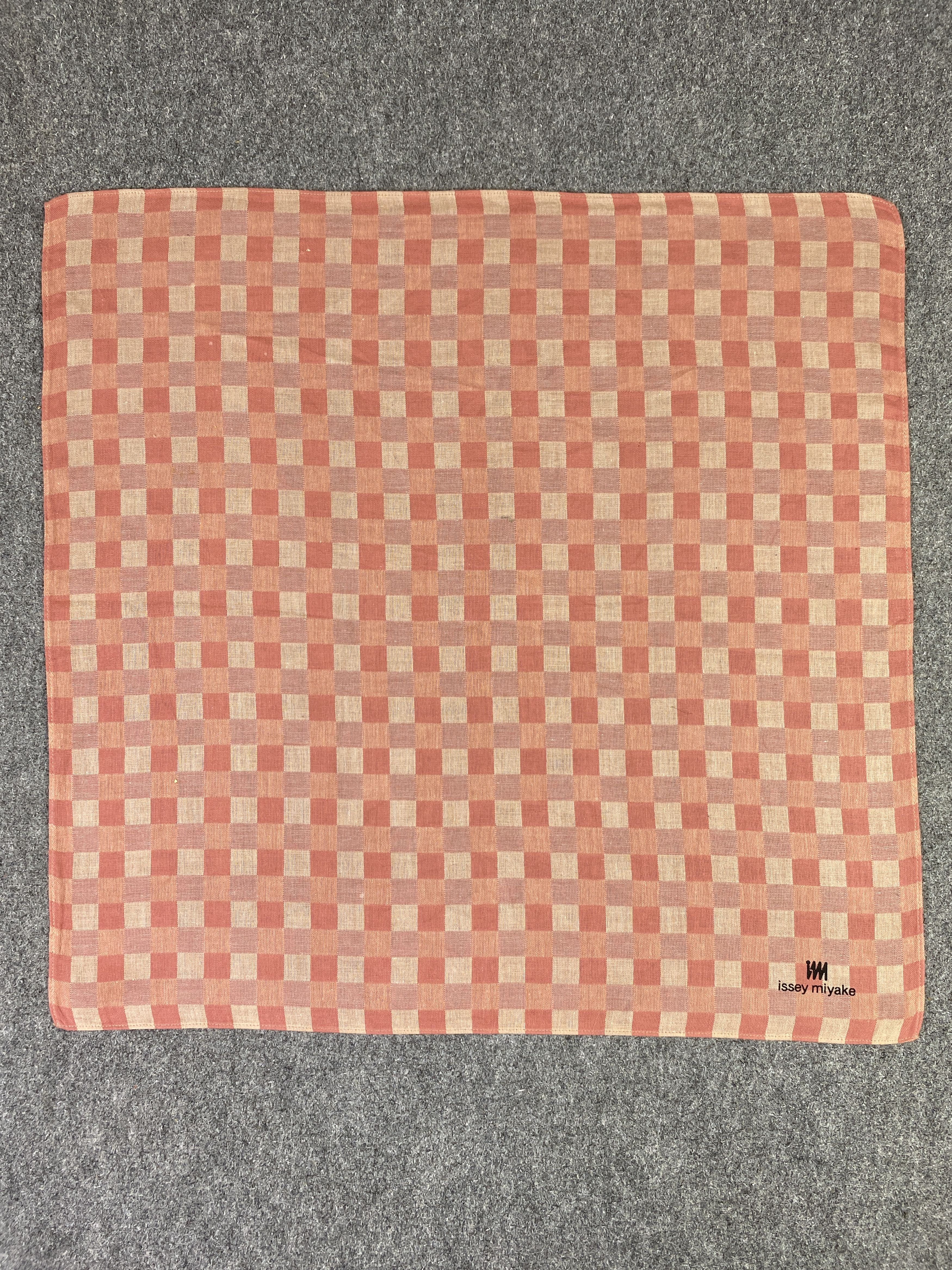 Issey Miyake Vintage Issey Miyake Handkerchief / Neckerchief KT0142 Size ONE SIZE - 4 Thumbnail