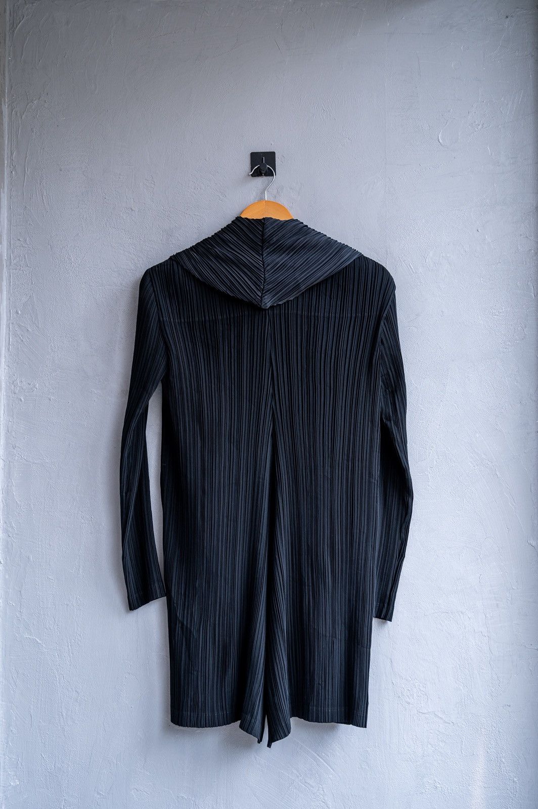 Issey Miyake Issey Miyake FW12 pleated deconstructed mid-coat Size M / US 6-8 / IT 42-44 - 11 Thumbnail