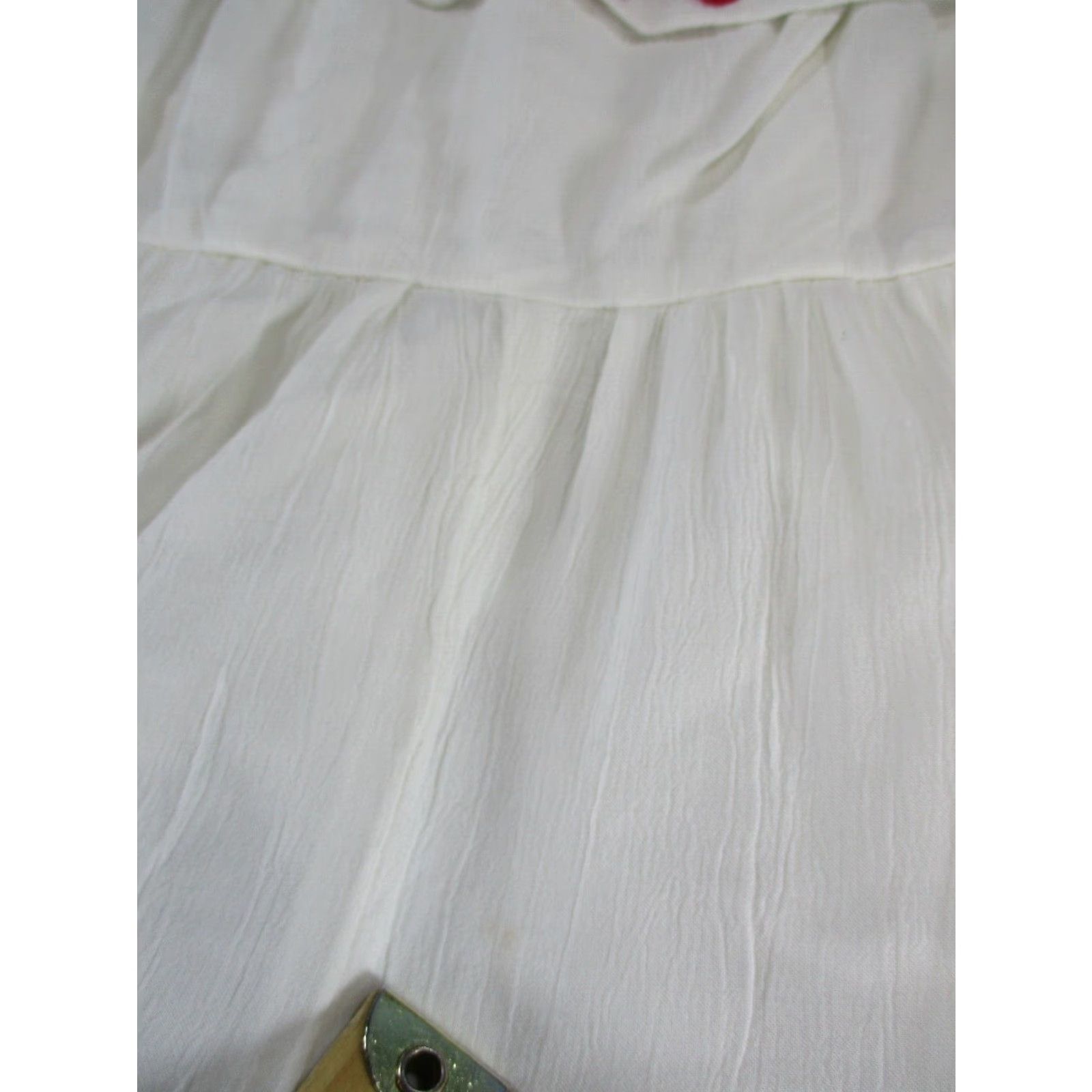American Eagle Outfitters American Eagle Outfitters Womens Romper Floral Embroidered White Red Size 4 Size 27" / US 4 / IT 40 - 6 Thumbnail