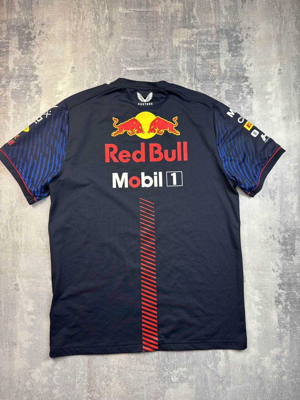 Castore Castore Red Bull Formula One Racing Jersey T-shirt Size US M / EU 48-50 / 2 - 6 Thumbnail
