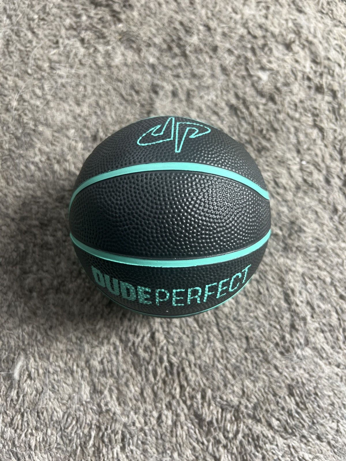 Hypebeast 2023 Dude Perfect Mini Basketball Size ONE SIZE - 1 Thumbnail