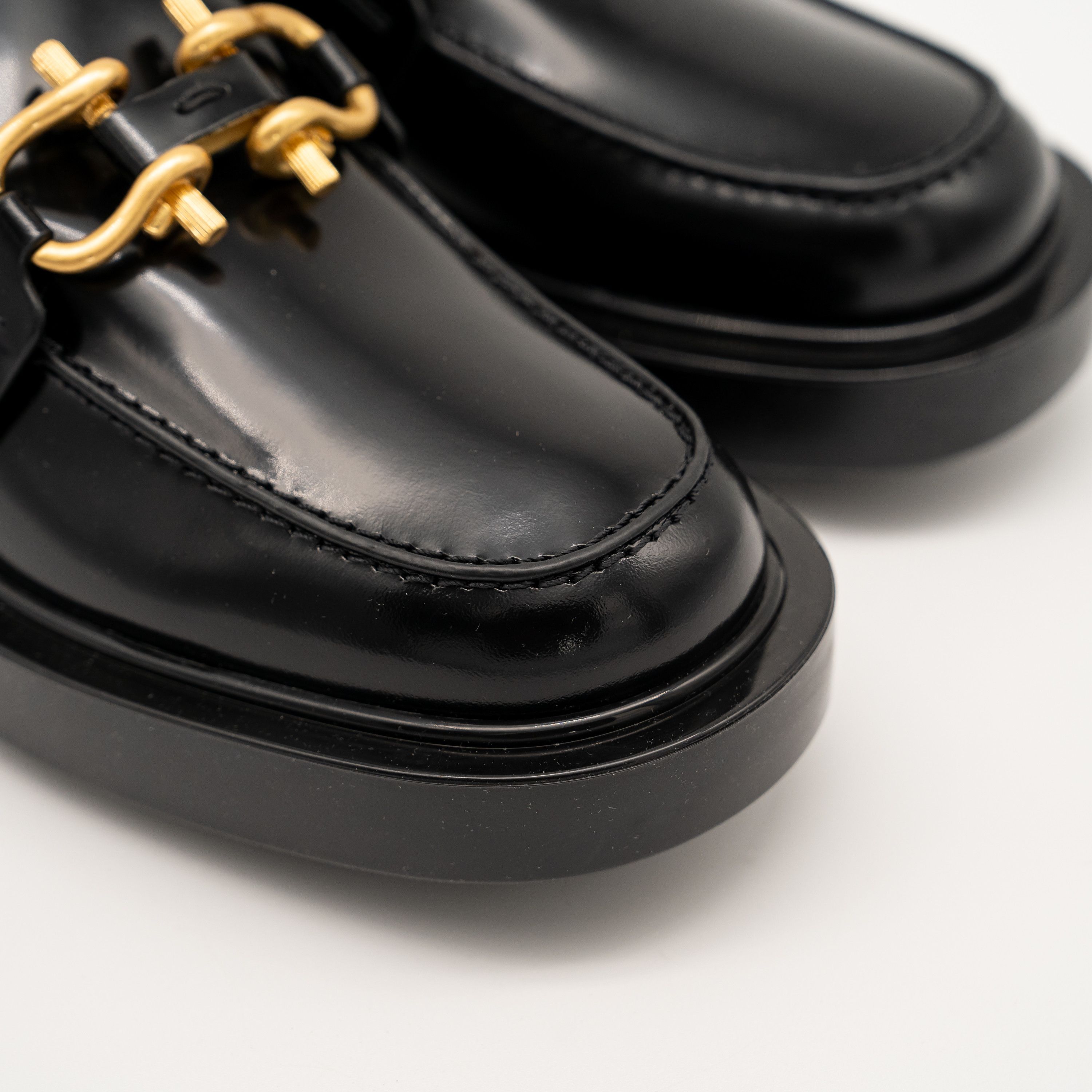Bottega Veneta 38eu 8 us Bottega Veneta Monsieur Chunky Vinyl Loafers Black Size US 8 / IT 38 - 7 Thumbnail