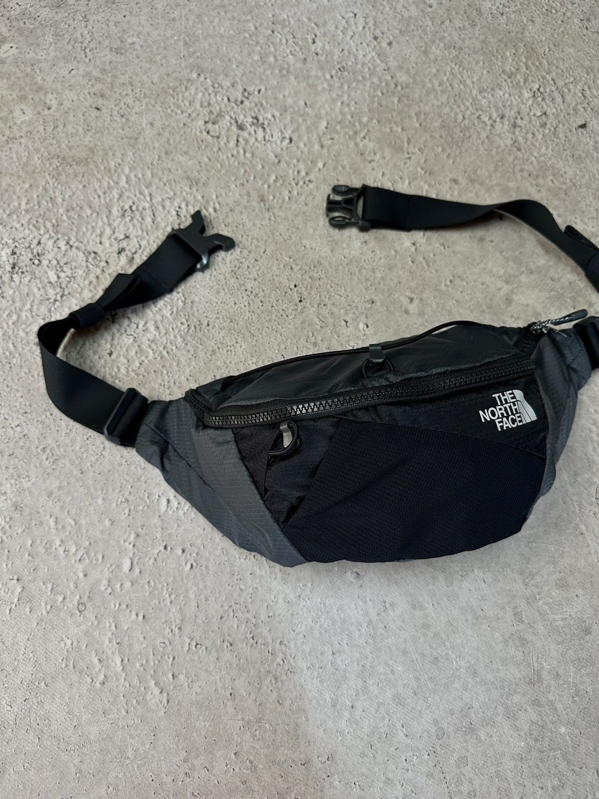 The North Face × Vintage The North Face Lumbnical Bag Black Sling Nylon Size ONE SIZE - 6 Thumbnail