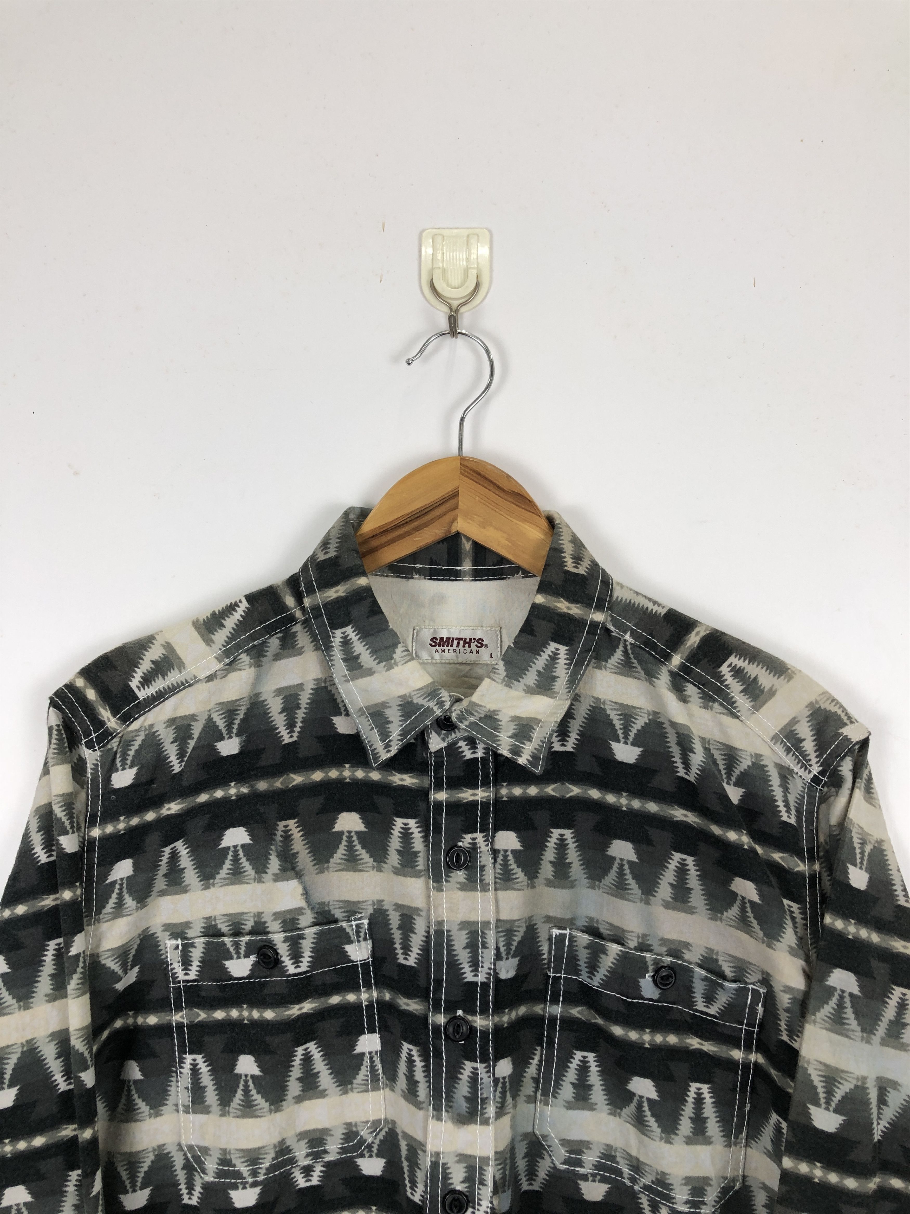 Smith's American × Vintage Vintage 90s Smiths American Native Navajo Shirt TA0459 Size US L / EU 52-54 / 3 - 2 Thumbnail