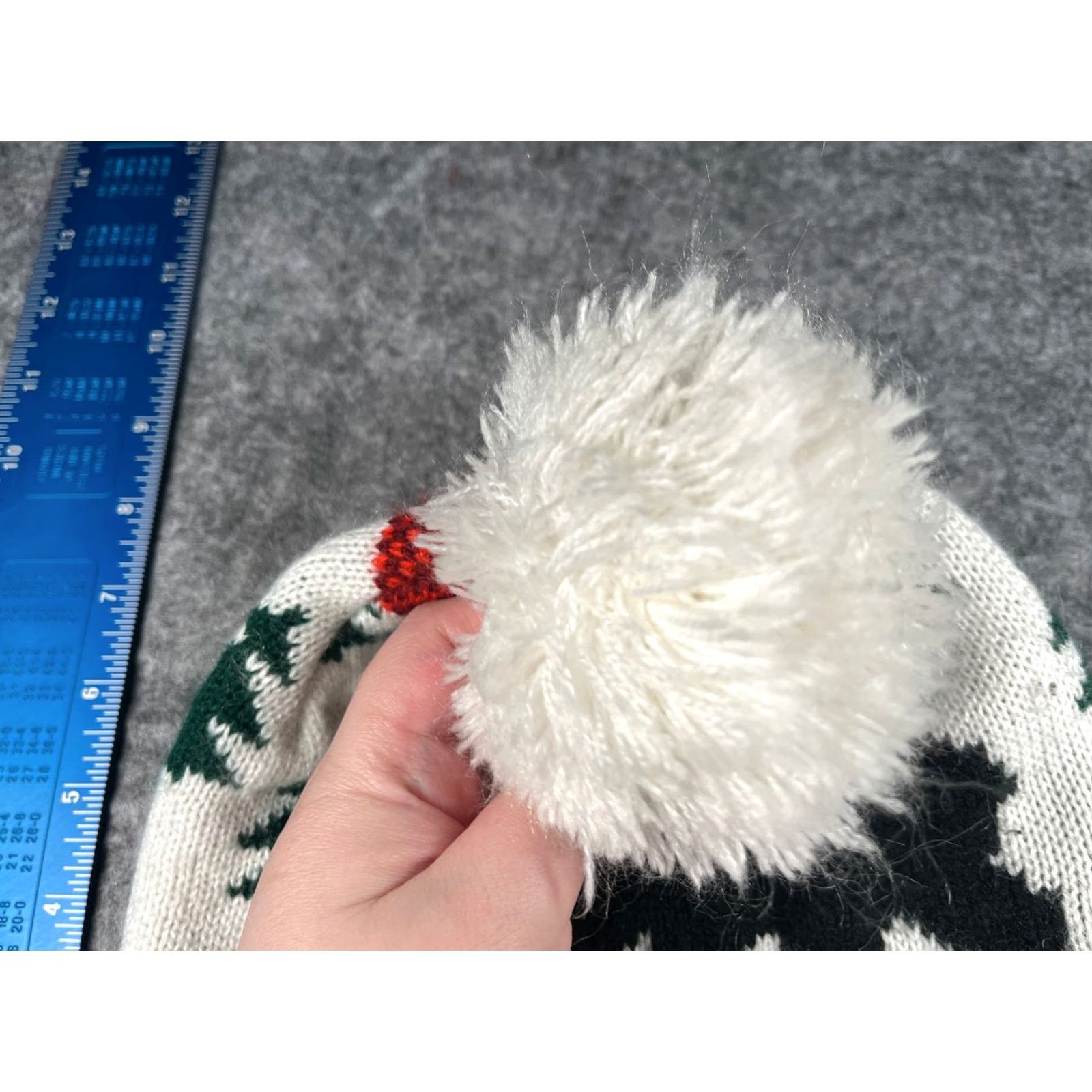 Old Navy Old Navy Beanie Toque Adult One Size White Red Knit 100% Acrylic Bear Trees Pom Hats Mens Womens Beanie - Size ONE SIZE - 3 Thumbnail
