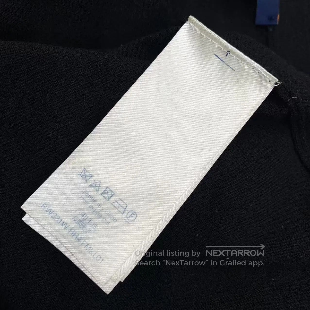 Louis Vuitton Louis Vuitton Small embroidered logo knitted top| Size M / US 6-8 / IT 42-44 - 4 Thumbnail