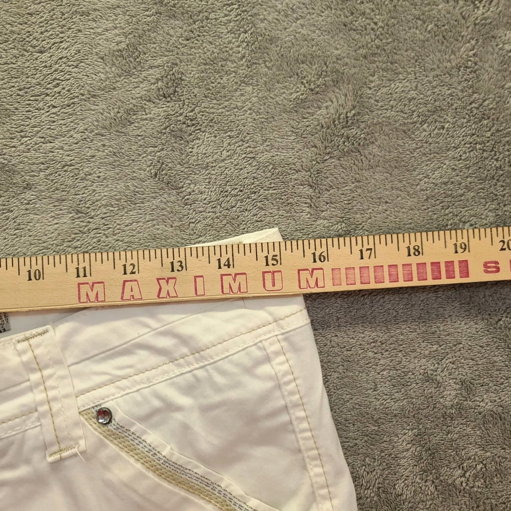 Vintage VINTAGE BKE Capris Womens 27x22 Becca Slim Fit Mid Rise Cropped Embroidered Comfort Y2K Capri Pants Womensည Size ONE SIZE - 4 Thumbnail